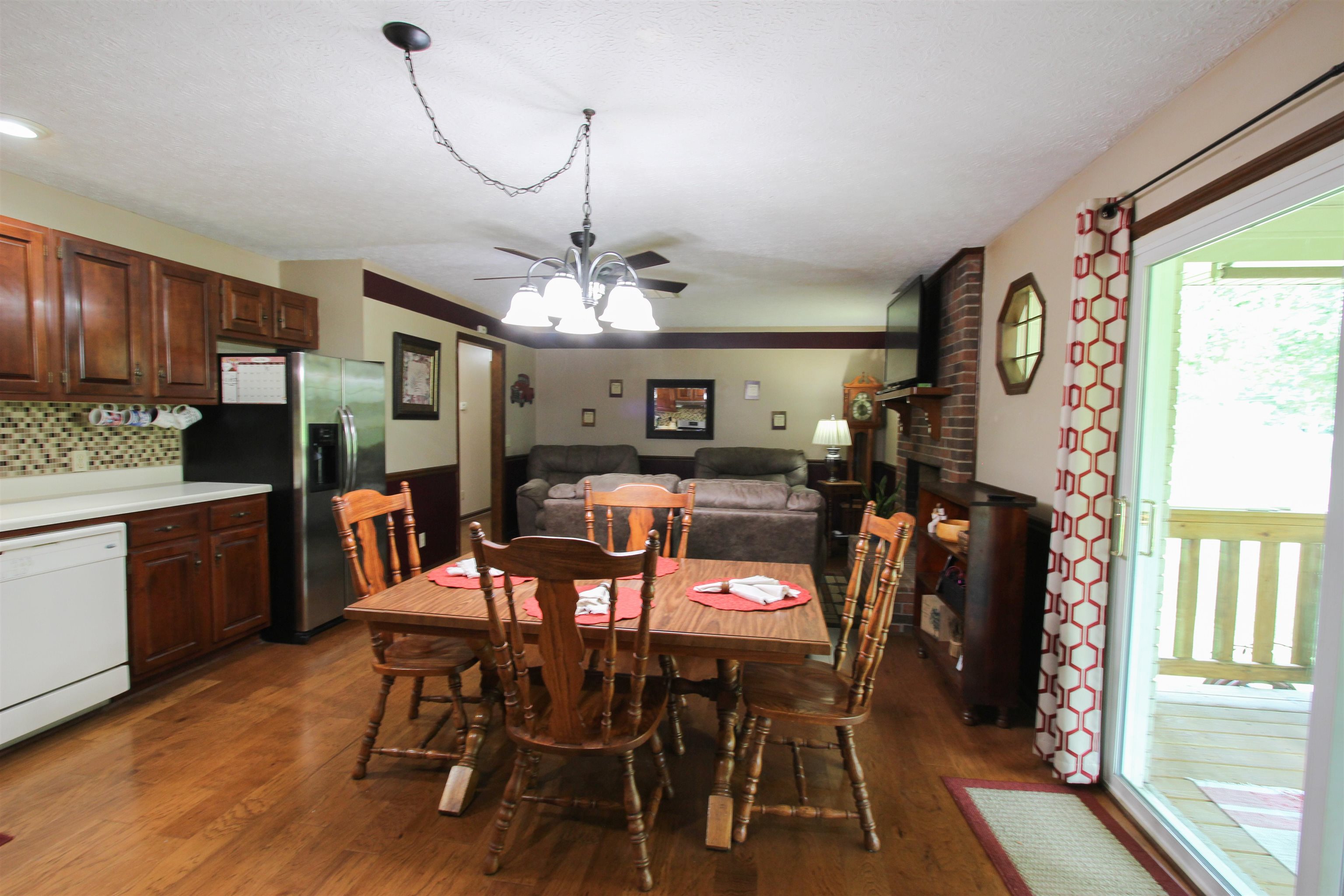 114 Raines Avenue, Beaver Dam, Kentucky 42320-1100, 3 Bedrooms Bedrooms, ,2 BathroomsBathrooms,Single Family Residence,For Sale,Raines Avenue,90181