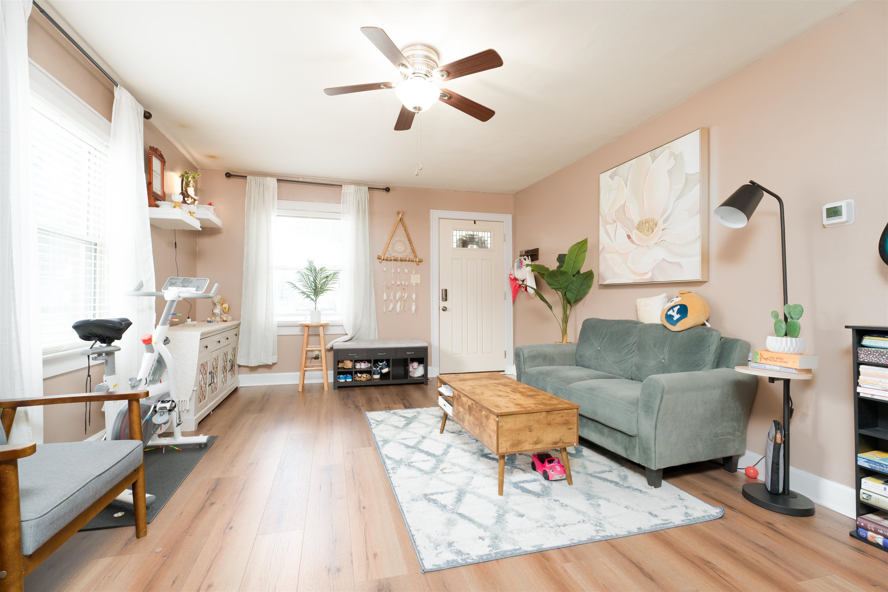 916 21 Street, Owensboro, Kentucky 42303, 2 Bedrooms Bedrooms, ,1 BathroomBathrooms,Single Family Residence,For Sale,21 Street,90185