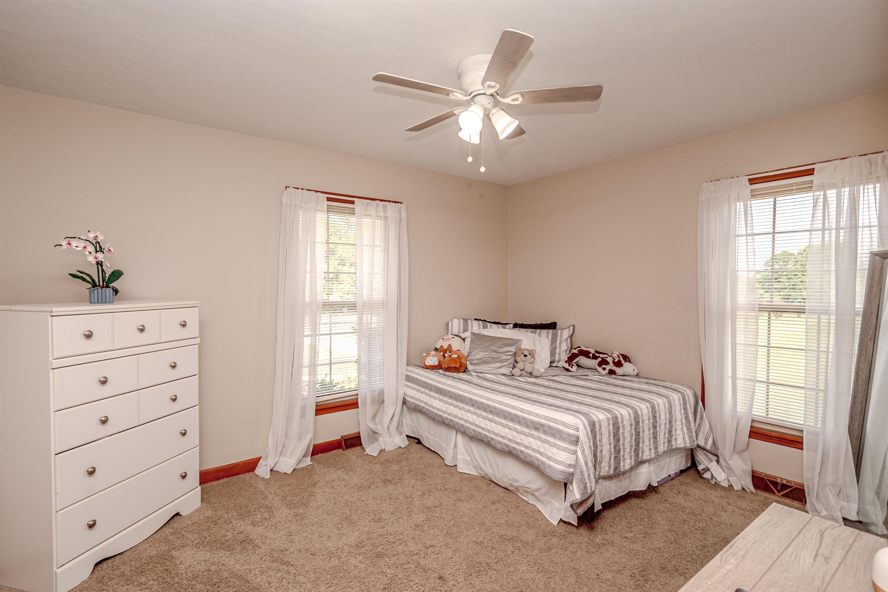 5710 St Rt 54, Philpot, Kentucky 42366, 5 Bedrooms Bedrooms, ,2 BathroomsBathrooms,Single Family Residence,For Sale,St Rt 54,90186