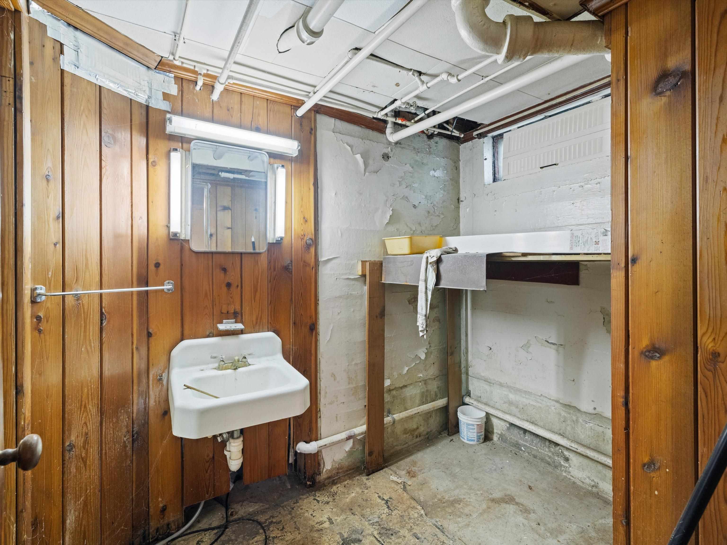 315 24th St., Owensboro, Kentucky 42303, 3 Bedrooms Bedrooms, ,2 BathroomsBathrooms,Single Family Residence,For Sale,24th St.,90188