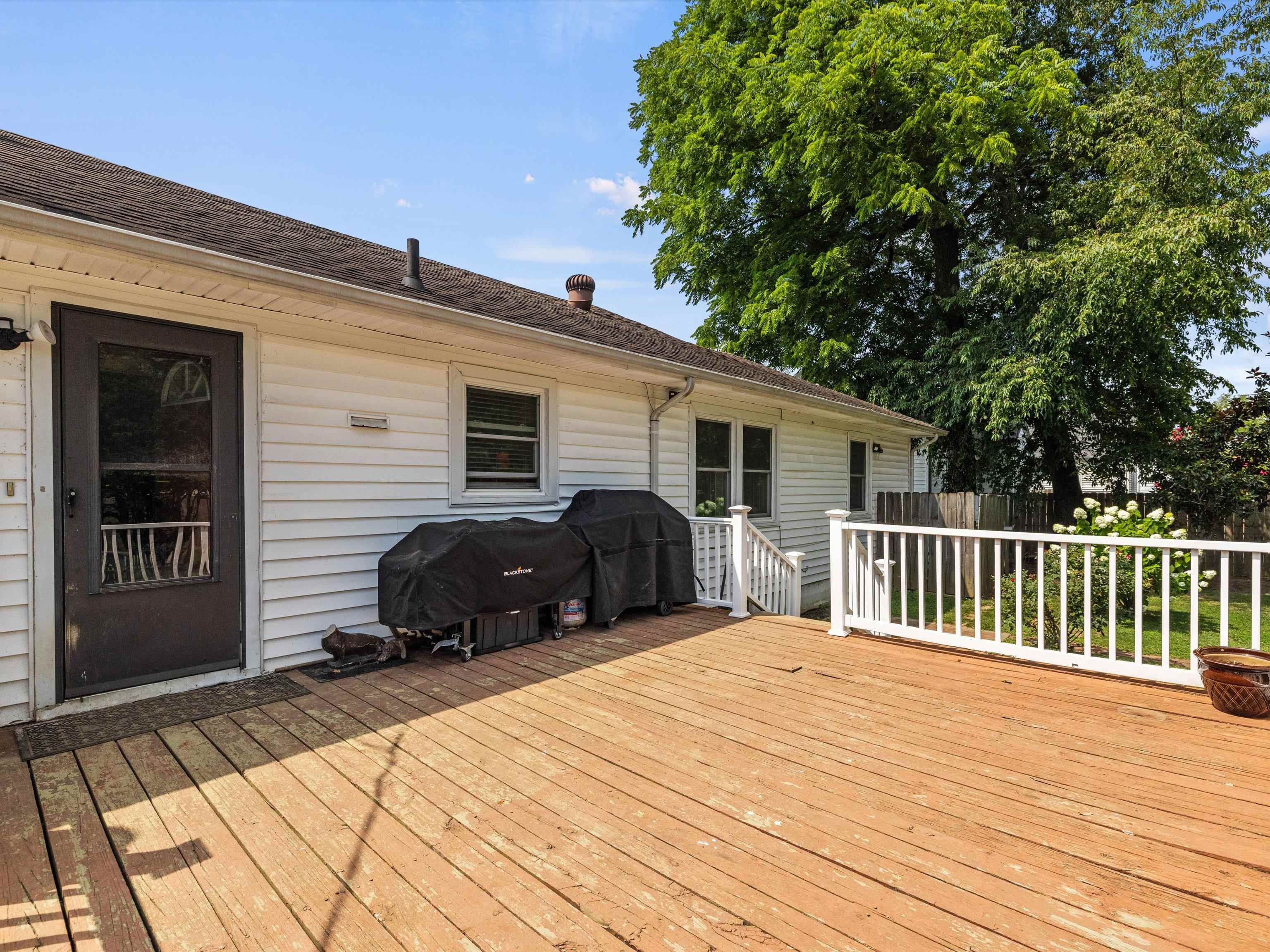 315 24th St., Owensboro, Kentucky 42303, 3 Bedrooms Bedrooms, ,2 BathroomsBathrooms,Single Family Residence,For Sale,24th St.,90188