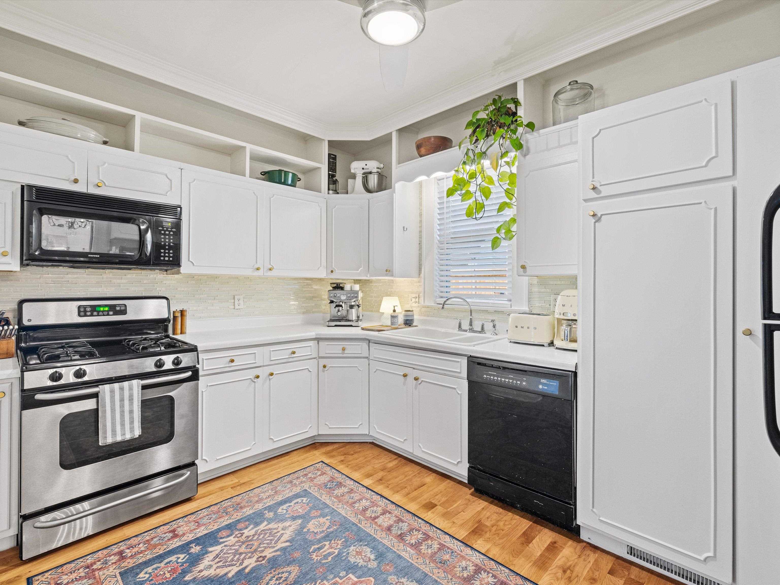 1616 Walnut Street, Owensboro, Kentucky 42301, 3 Bedrooms Bedrooms, ,2 BathroomsBathrooms,Single Family Residence,For Sale,Walnut Street,90192