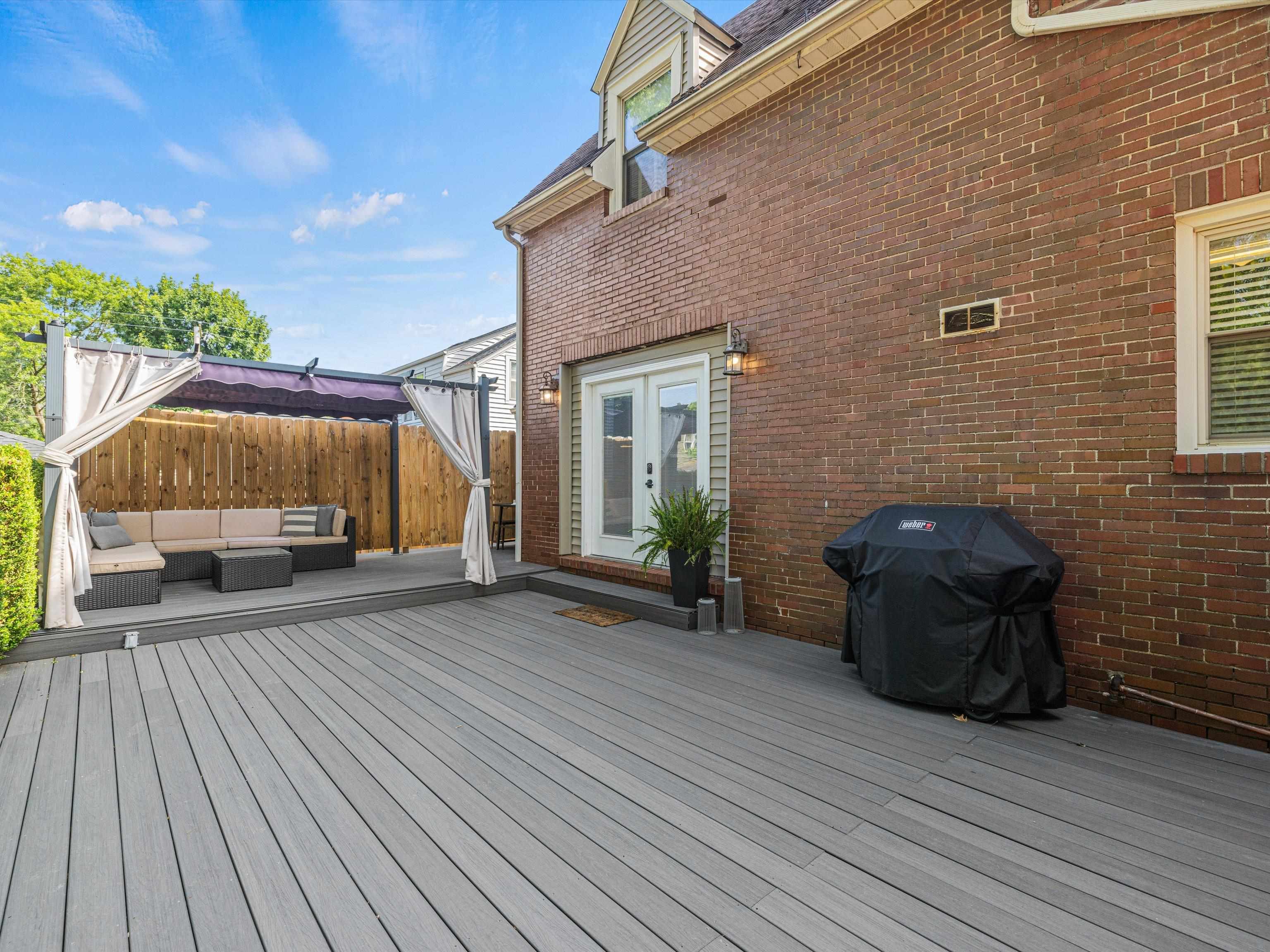 1616 Walnut Street, Owensboro, Kentucky 42301, 3 Bedrooms Bedrooms, ,2 BathroomsBathrooms,Single Family Residence,For Sale,Walnut Street,90192