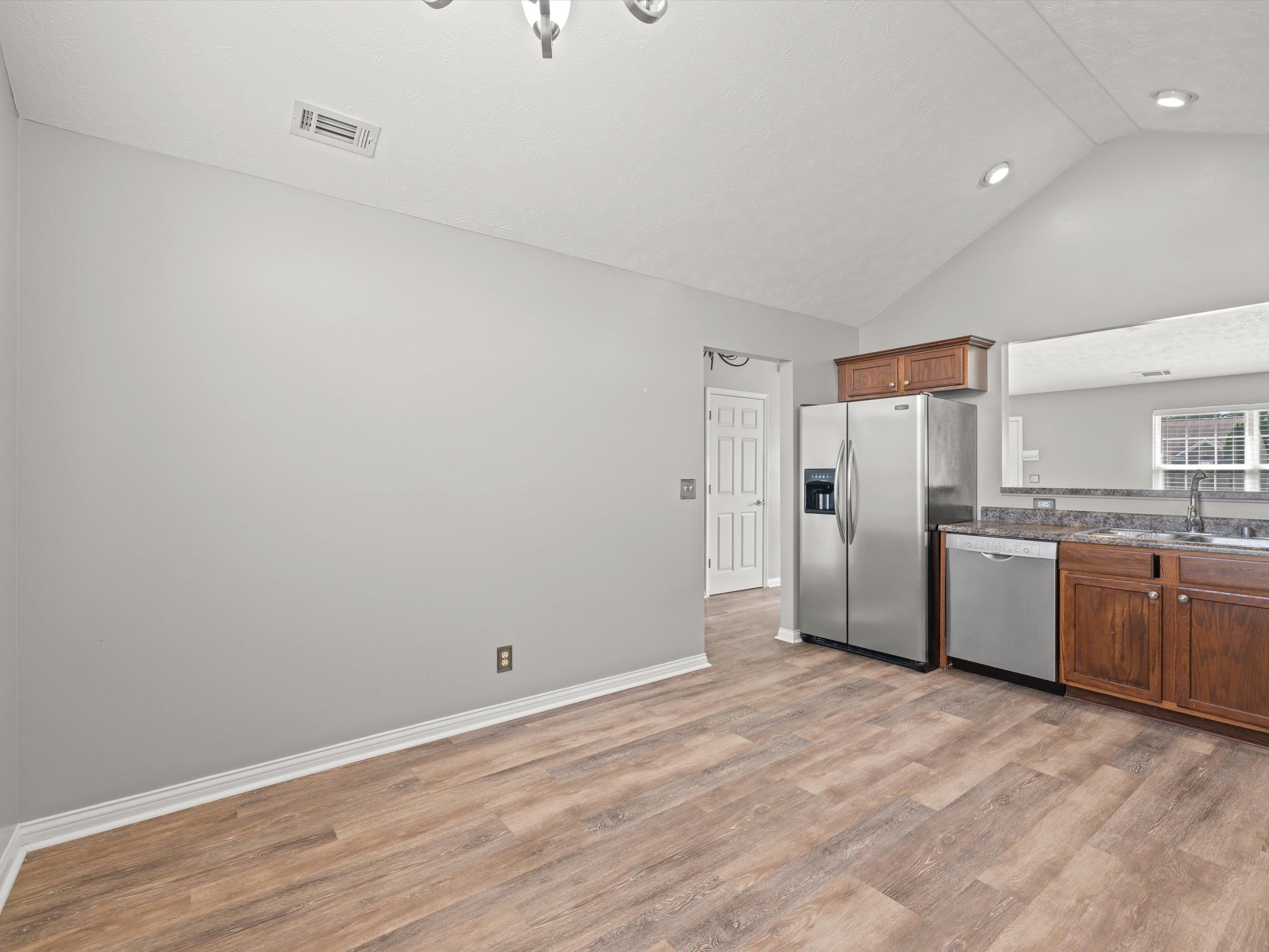 2336 Trails Lake Garden, Owensboro, Kentucky 42303, 3 Bedrooms Bedrooms, ,2 BathroomsBathrooms,Single Family Residence,For Sale,Trails Lake Garden,90194