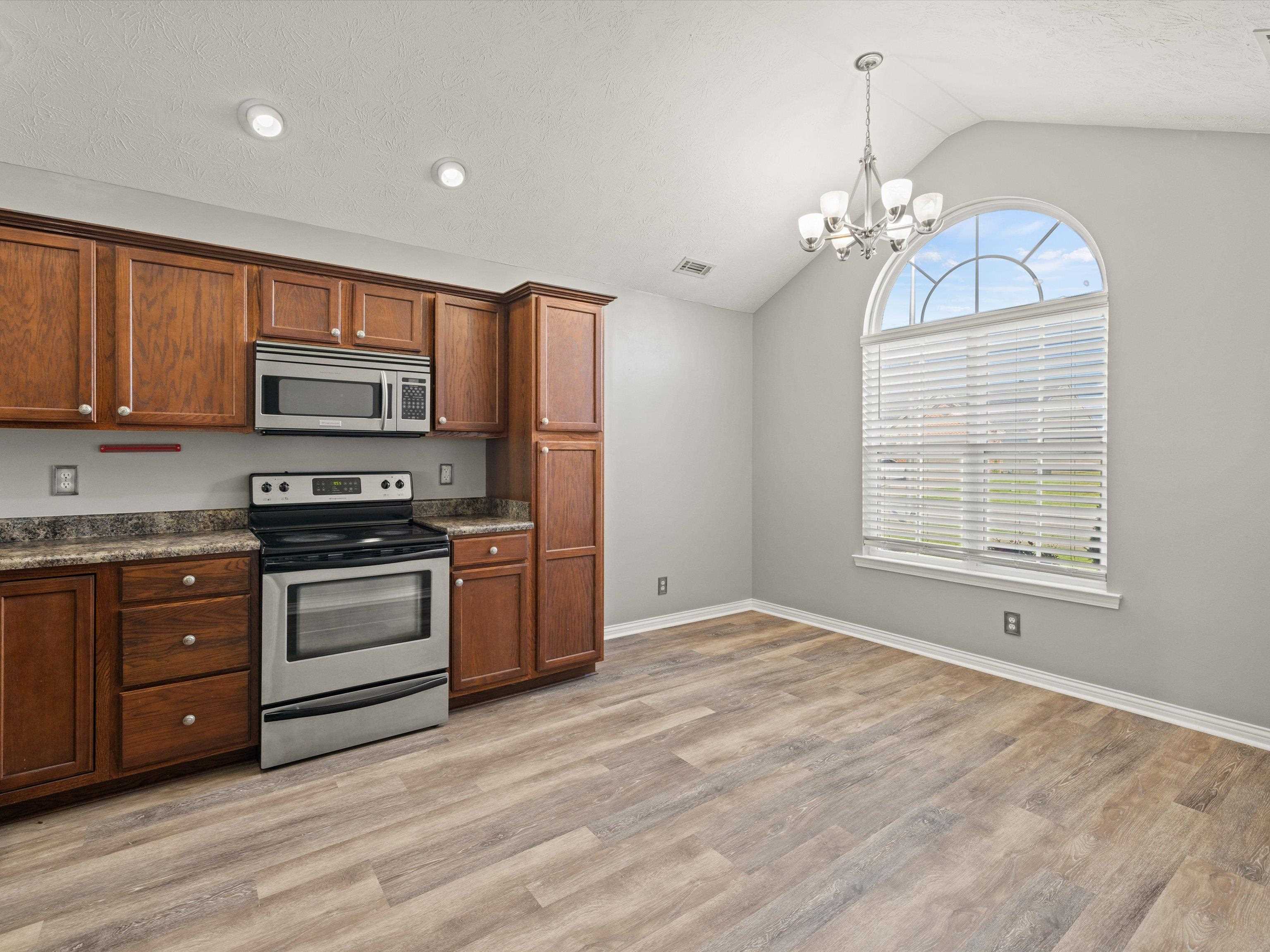 2336 Trails Lake Garden, Owensboro, Kentucky 42303, 3 Bedrooms Bedrooms, ,2 BathroomsBathrooms,Single Family Residence,For Sale,Trails Lake Garden,90194