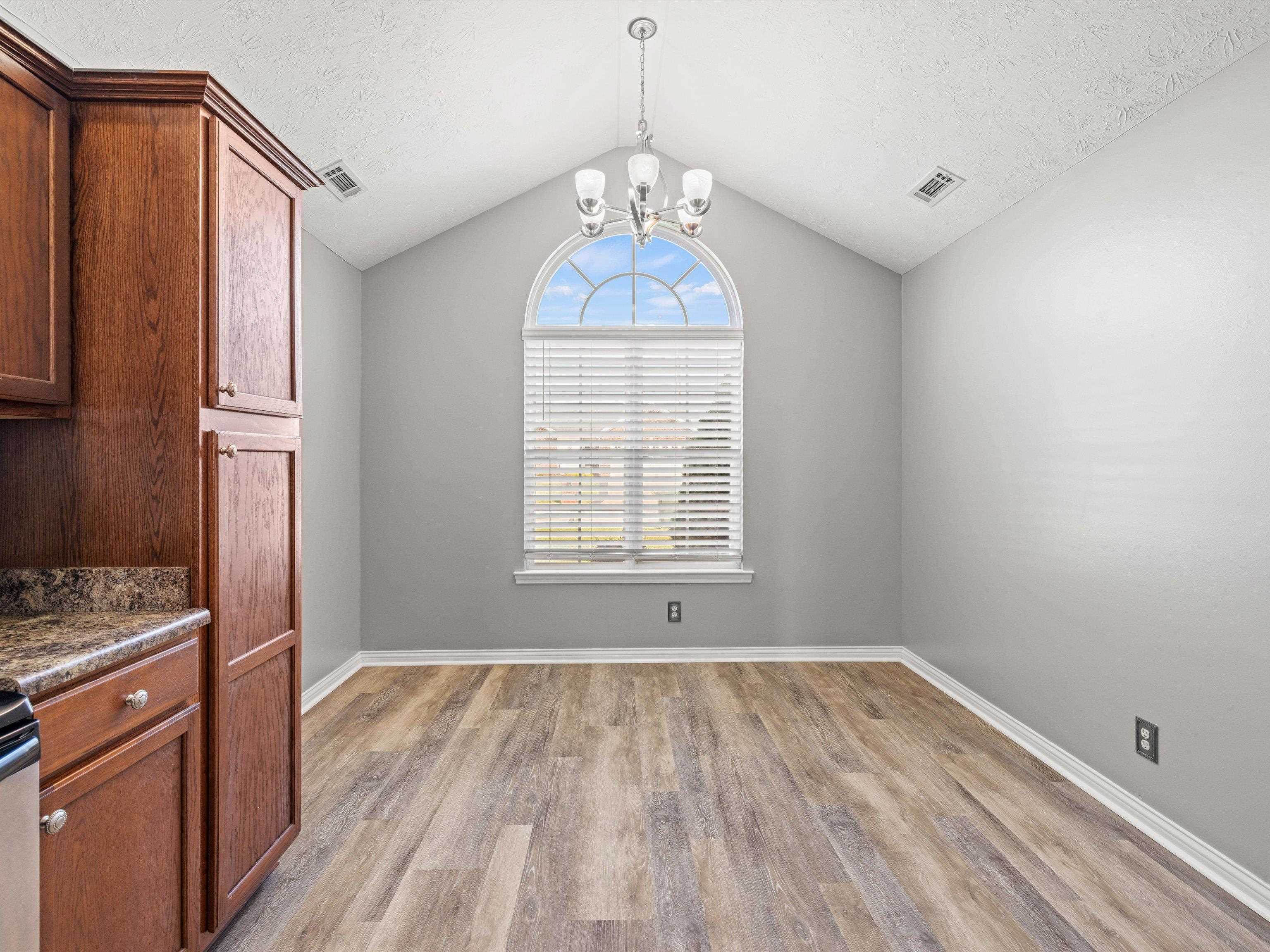 2336 Trails Lake Garden, Owensboro, Kentucky 42303, 3 Bedrooms Bedrooms, ,2 BathroomsBathrooms,Single Family Residence,For Sale,Trails Lake Garden,90194