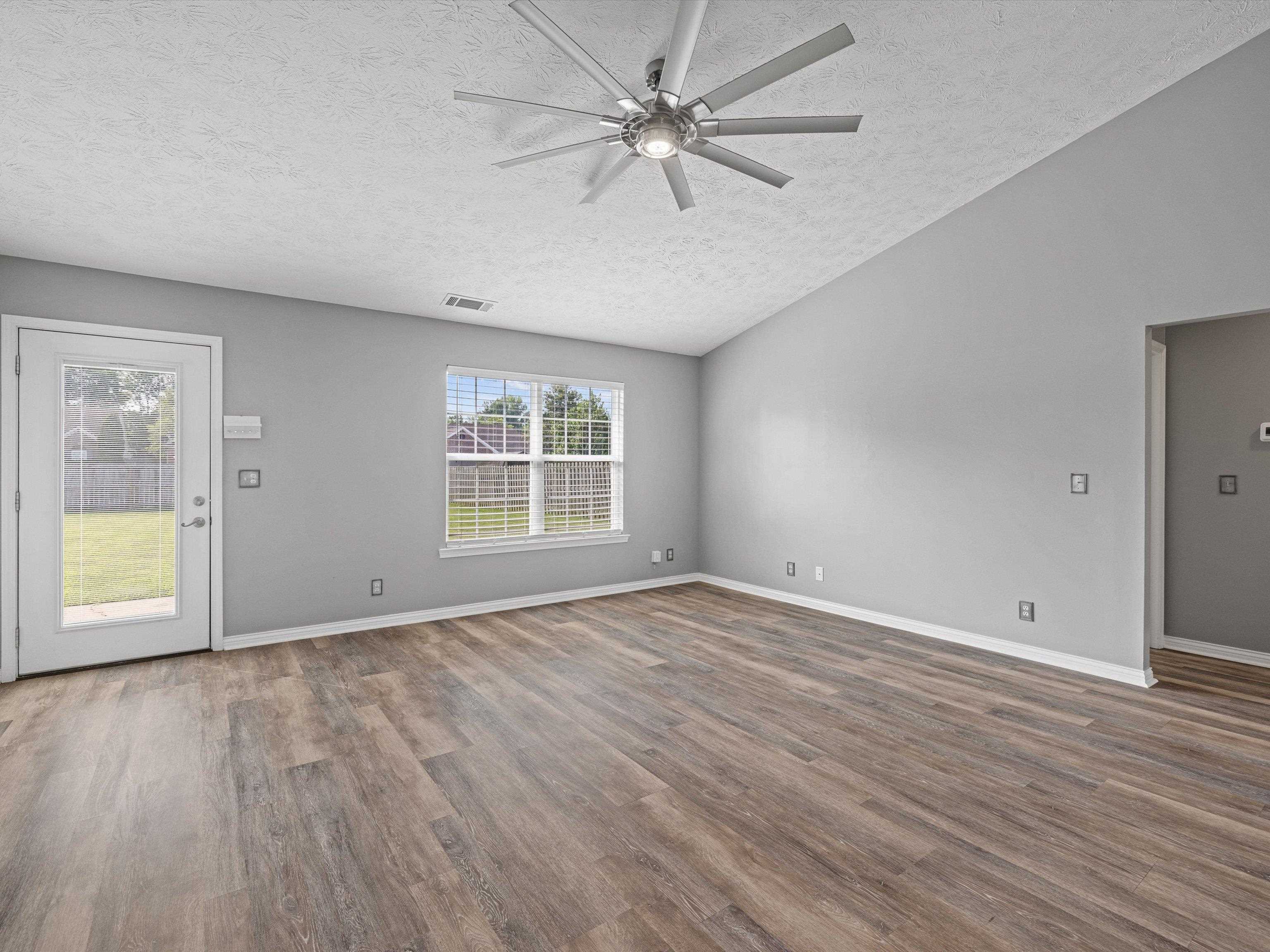 2336 Trails Lake Garden, Owensboro, Kentucky 42303, 3 Bedrooms Bedrooms, ,2 BathroomsBathrooms,Single Family Residence,For Sale,Trails Lake Garden,90194
