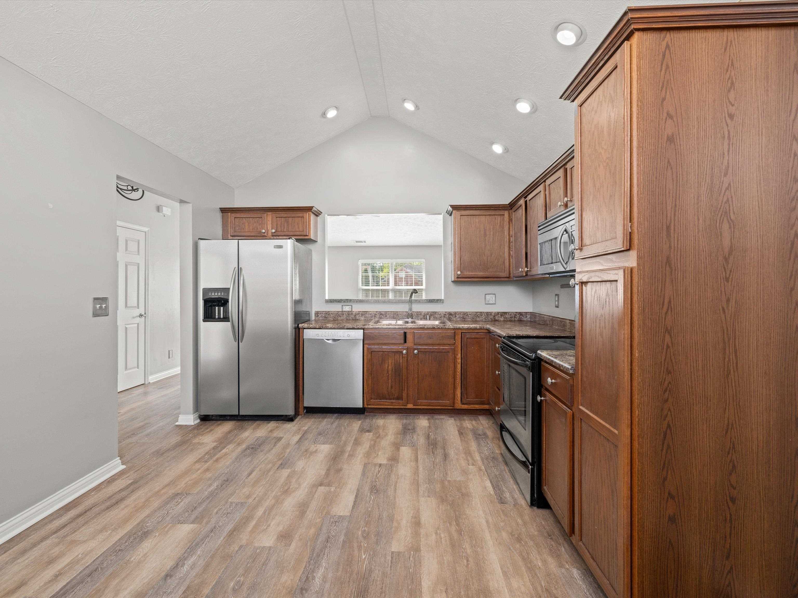 2336 Trails Lake Garden, Owensboro, Kentucky 42303, 3 Bedrooms Bedrooms, ,2 BathroomsBathrooms,Single Family Residence,For Sale,Trails Lake Garden,90194