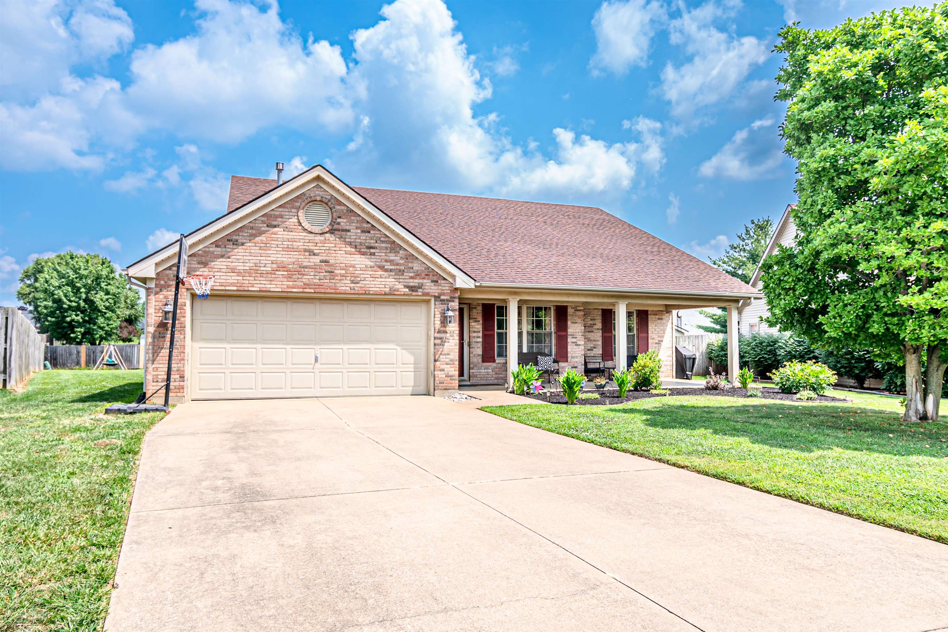 3068 Stirrup Loop, Owensboro, Kentucky 42303, 3 Bedrooms Bedrooms, ,2 BathroomsBathrooms,Single Family Residence,For Sale,Stirrup Loop,90199