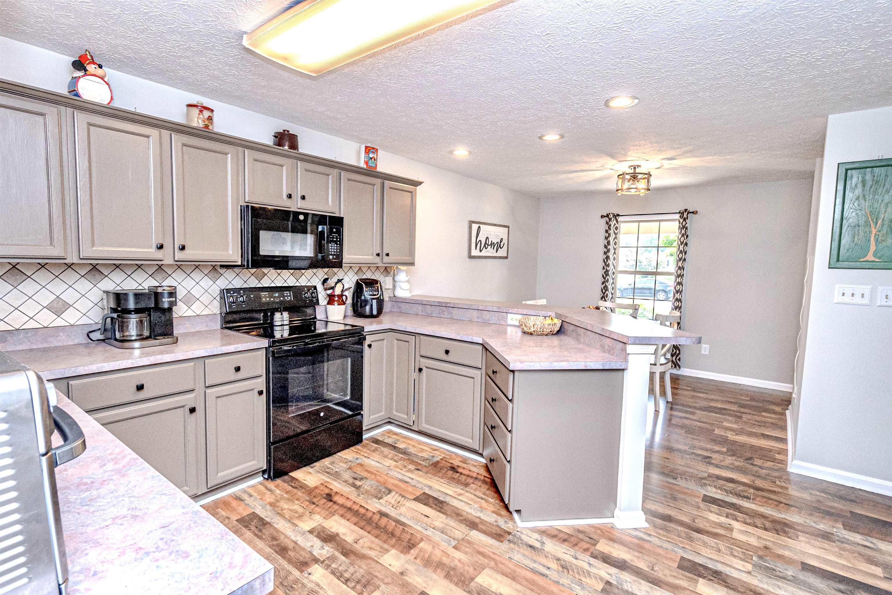 3068 Stirrup Loop, Owensboro, Kentucky 42303, 3 Bedrooms Bedrooms, ,2 BathroomsBathrooms,Single Family Residence,For Sale,Stirrup Loop,90199