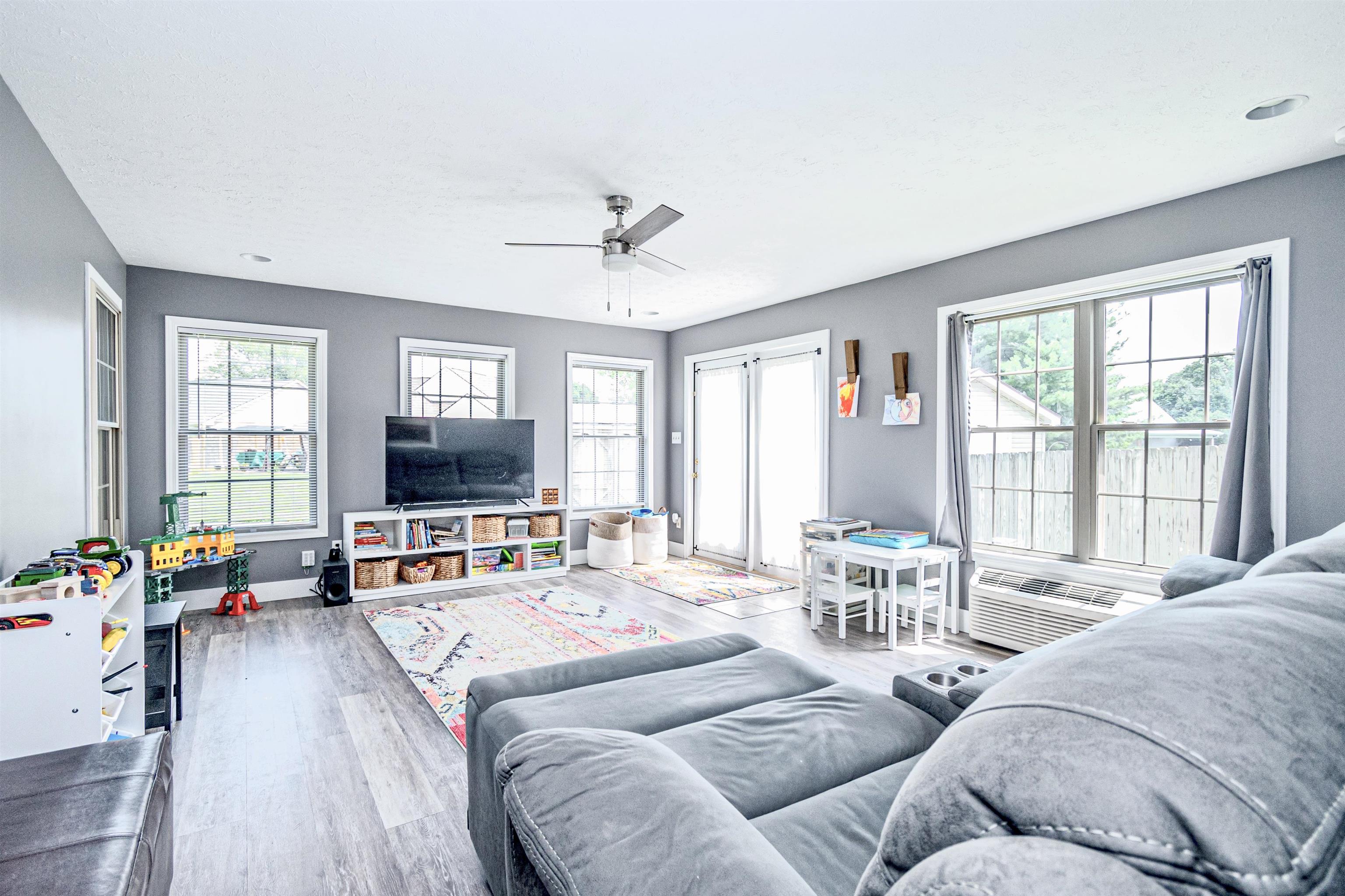 3068 Stirrup Loop, Owensboro, Kentucky 42303, 3 Bedrooms Bedrooms, ,2 BathroomsBathrooms,Single Family Residence,For Sale,Stirrup Loop,90199