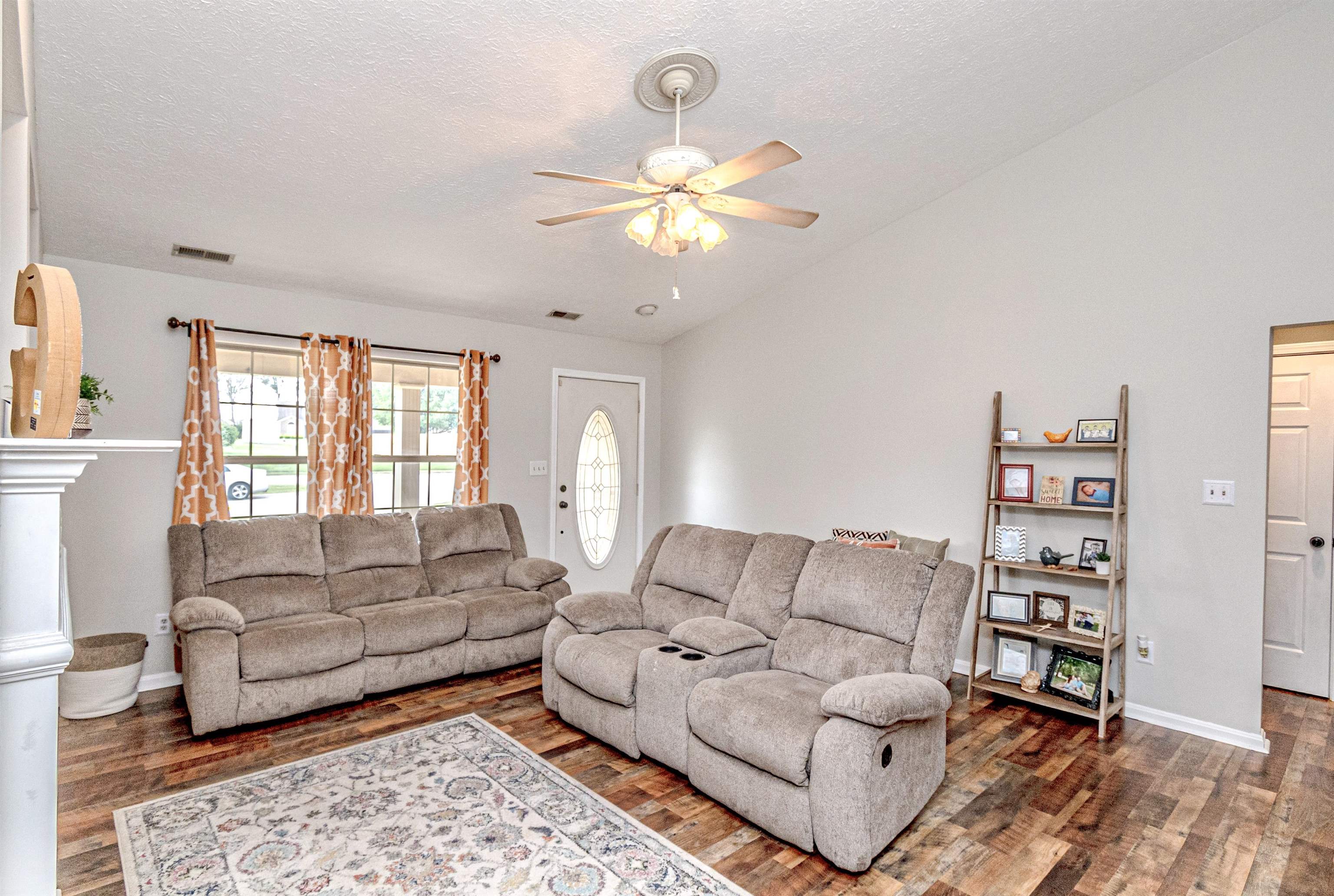 3068 Stirrup Loop, Owensboro, Kentucky 42303, 3 Bedrooms Bedrooms, ,2 BathroomsBathrooms,Single Family Residence,For Sale,Stirrup Loop,90199