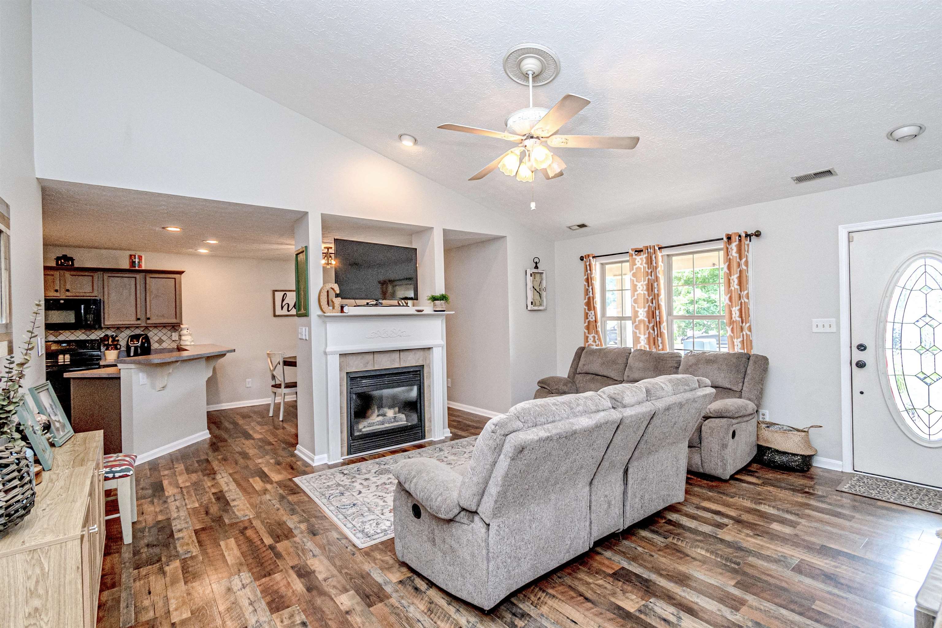 3068 Stirrup Loop, Owensboro, Kentucky 42303, 3 Bedrooms Bedrooms, ,2 BathroomsBathrooms,Single Family Residence,For Sale,Stirrup Loop,90199