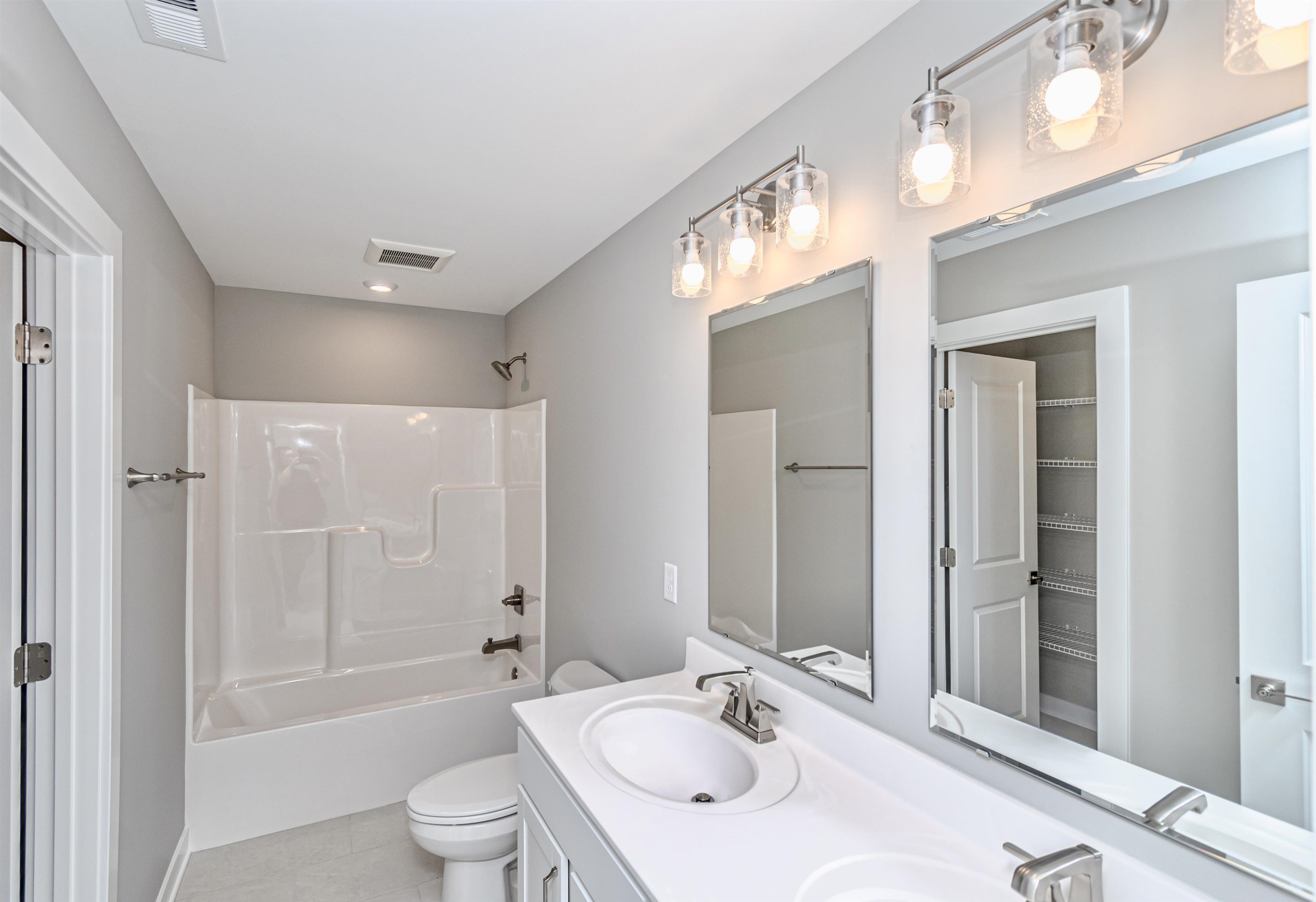 908 Onyx Ln., Owensboro, Kentucky 42301, 4 Bedrooms Bedrooms, ,2 BathroomsBathrooms,Single Family Residence,For Sale,Onyx Ln.,90201