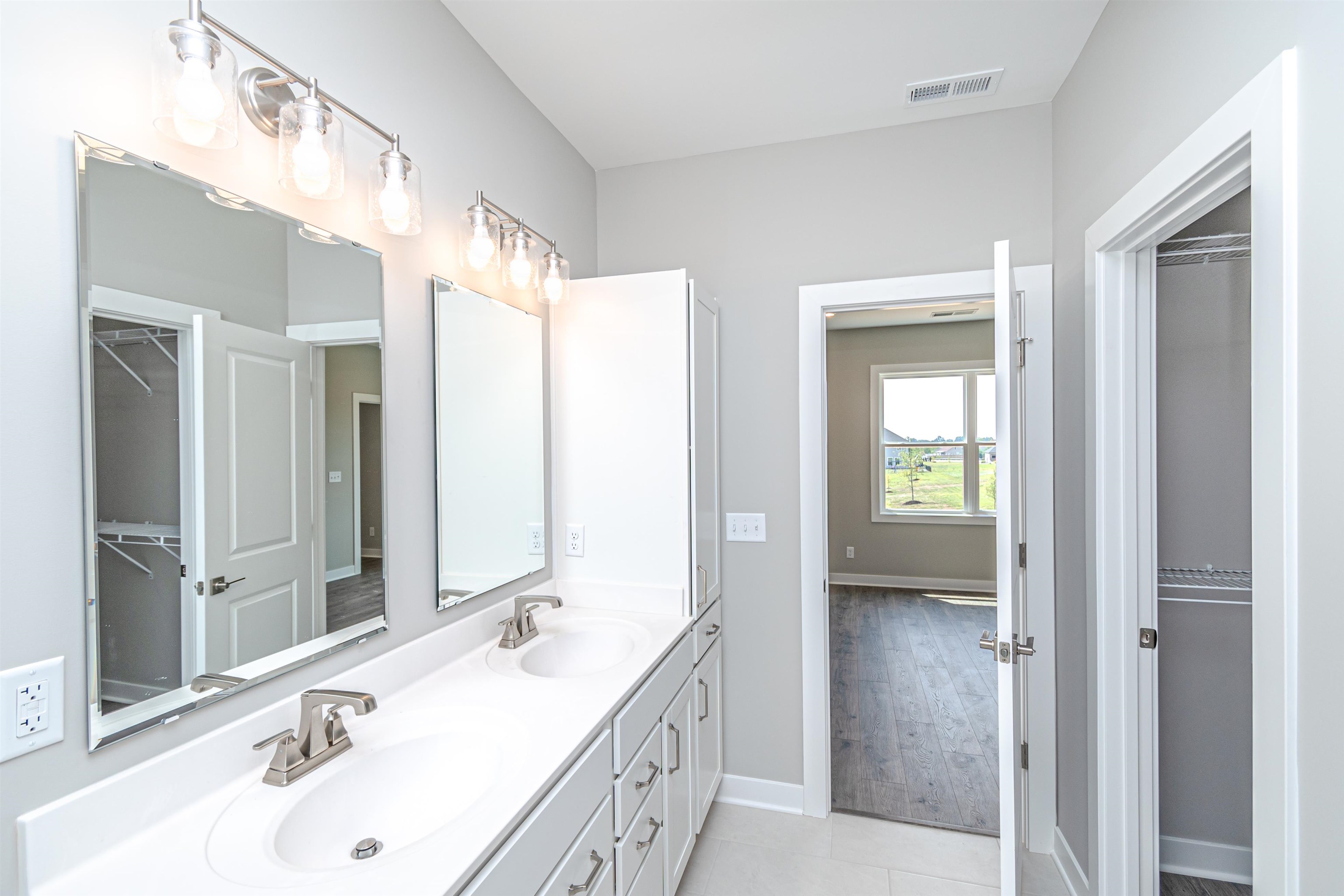 908 Onyx Ln., Owensboro, Kentucky 42301, 4 Bedrooms Bedrooms, ,2 BathroomsBathrooms,Single Family Residence,For Sale,Onyx Ln.,90201