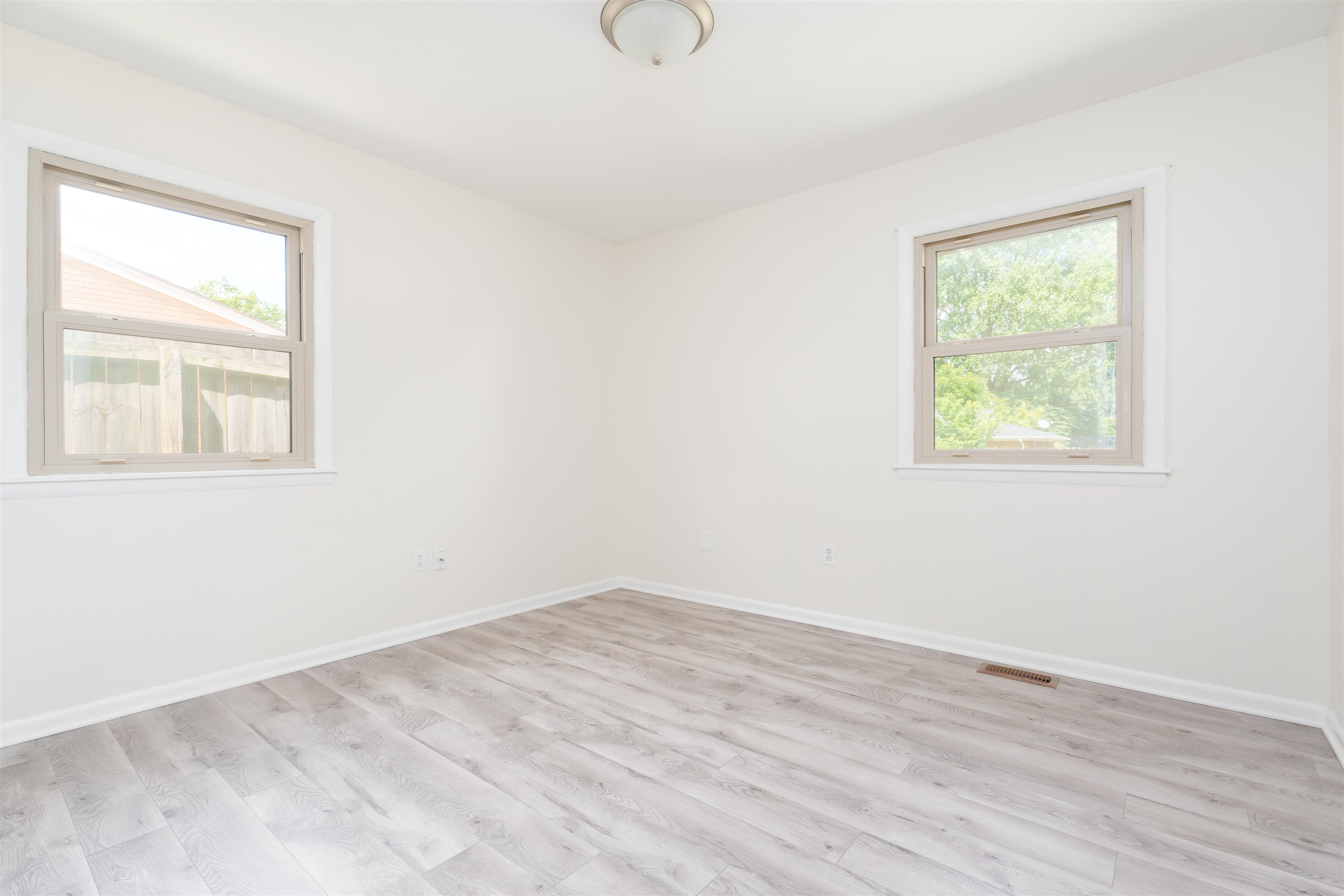 2638 Epworth Lane, Owensboro, Kentucky 42303, 3 Bedrooms Bedrooms, ,1 BathroomBathrooms,Single Family Residence,For Sale,Epworth Lane,90202