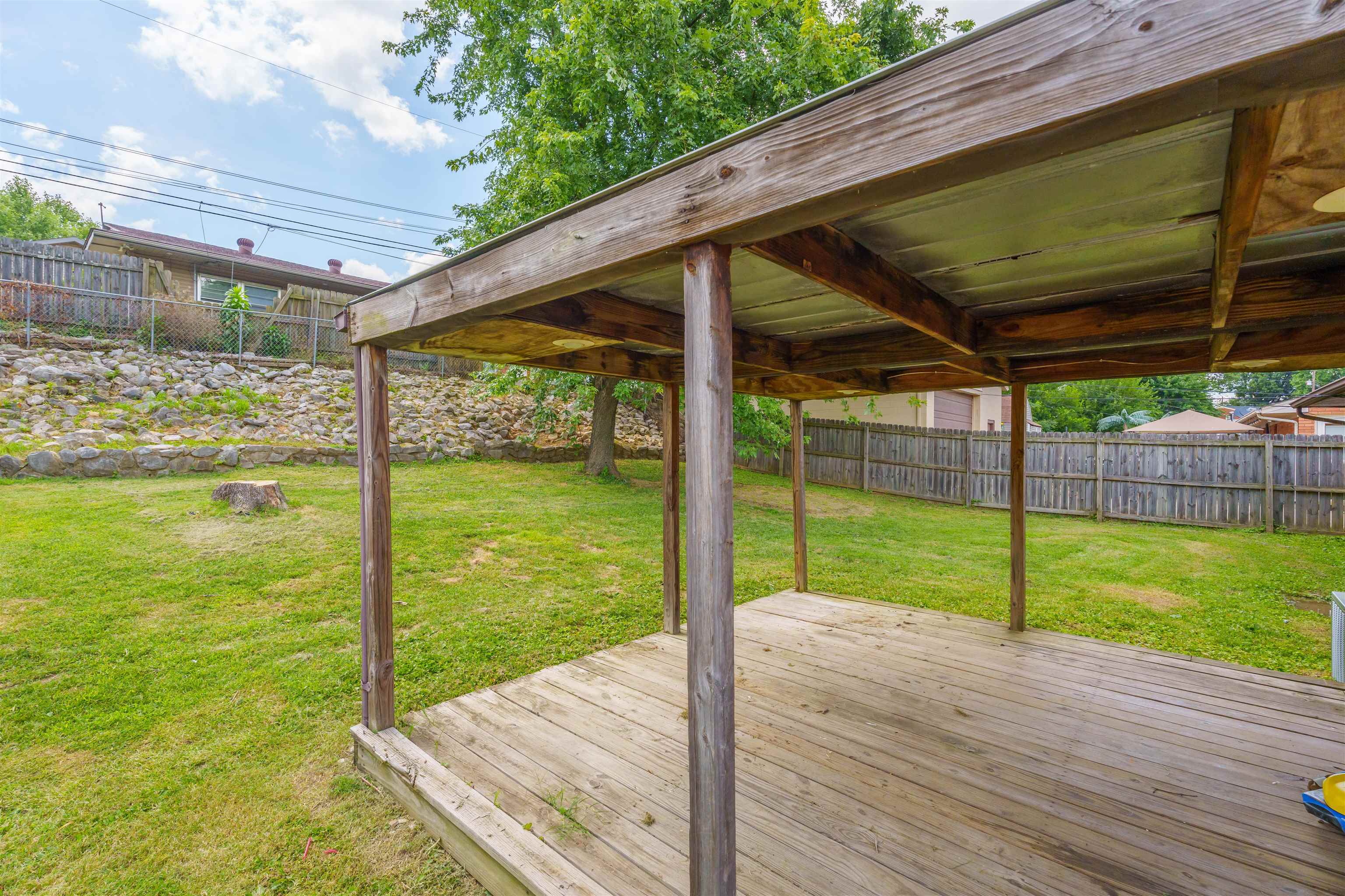 2638 Epworth Lane, Owensboro, Kentucky 42303, 3 Bedrooms Bedrooms, ,1 BathroomBathrooms,Single Family Residence,For Sale,Epworth Lane,90202