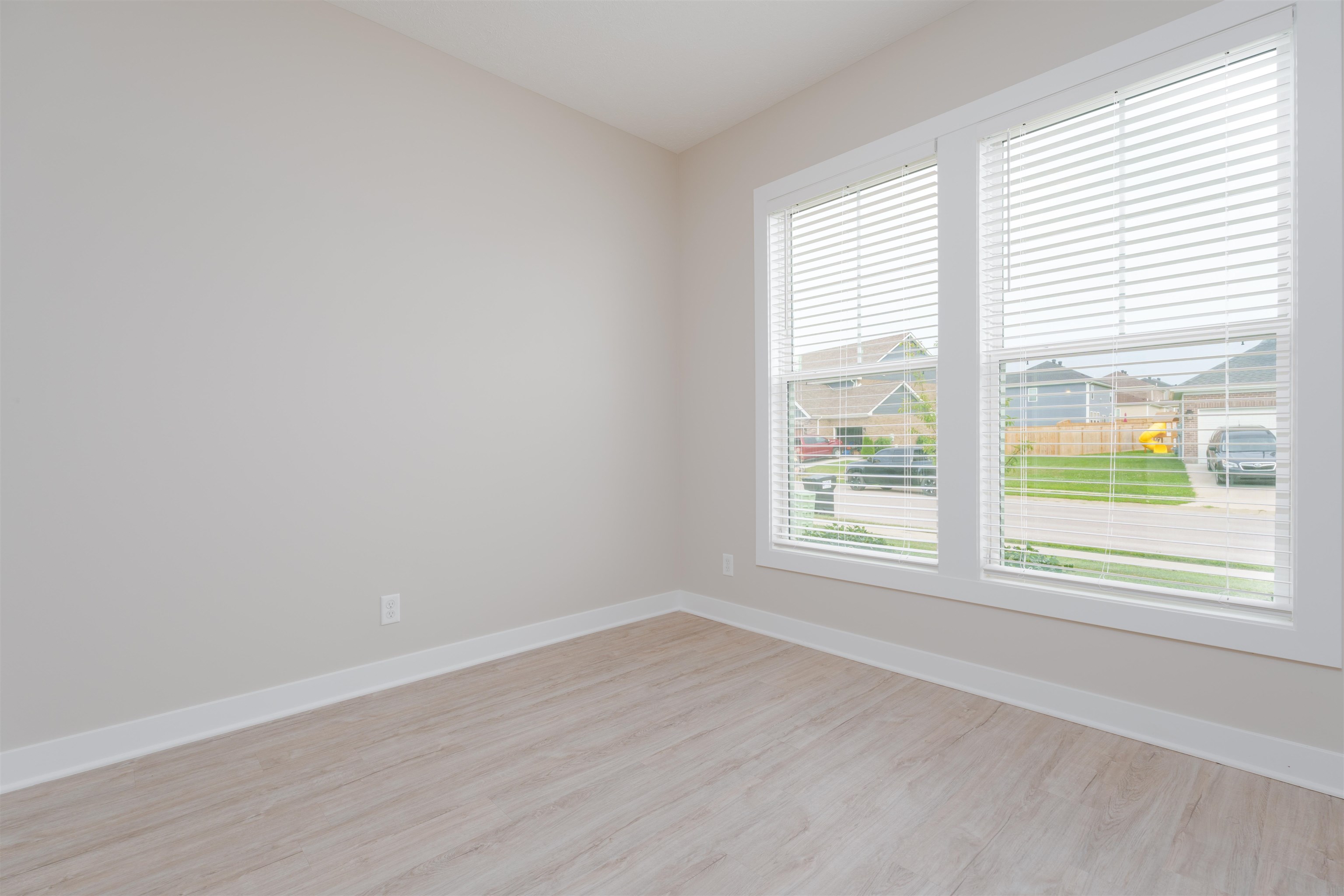 6817 Valley Brook Trace, Utica, Kentucky 42376, 3 Bedrooms Bedrooms, ,2 BathroomsBathrooms,Single Family Residence,For Sale,6817 Valley Brook Trace,90203