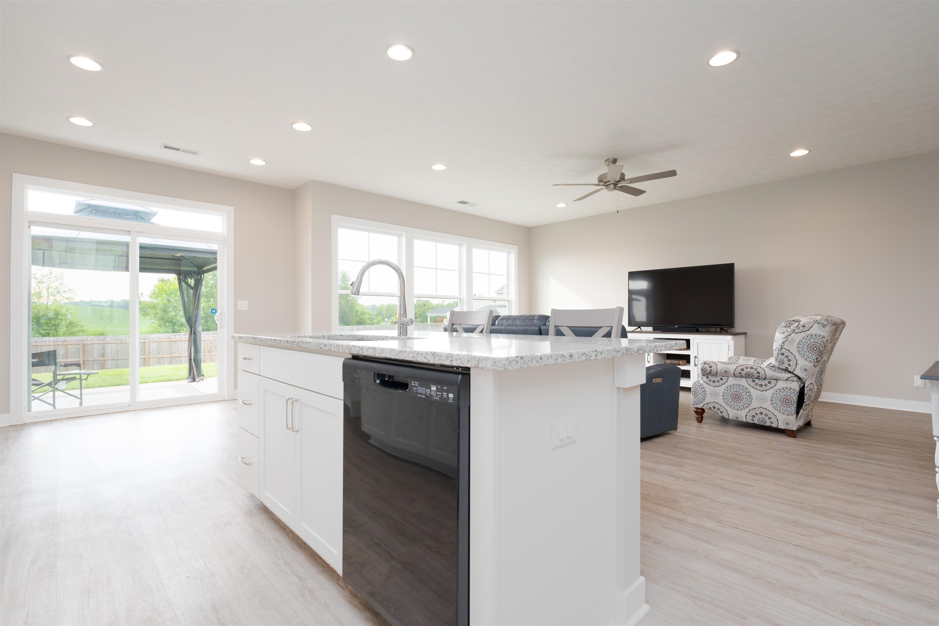 6817 Valley Brook Trace, Utica, Kentucky 42376, 3 Bedrooms Bedrooms, ,2 BathroomsBathrooms,Single Family Residence,For Sale,6817 Valley Brook Trace,90203