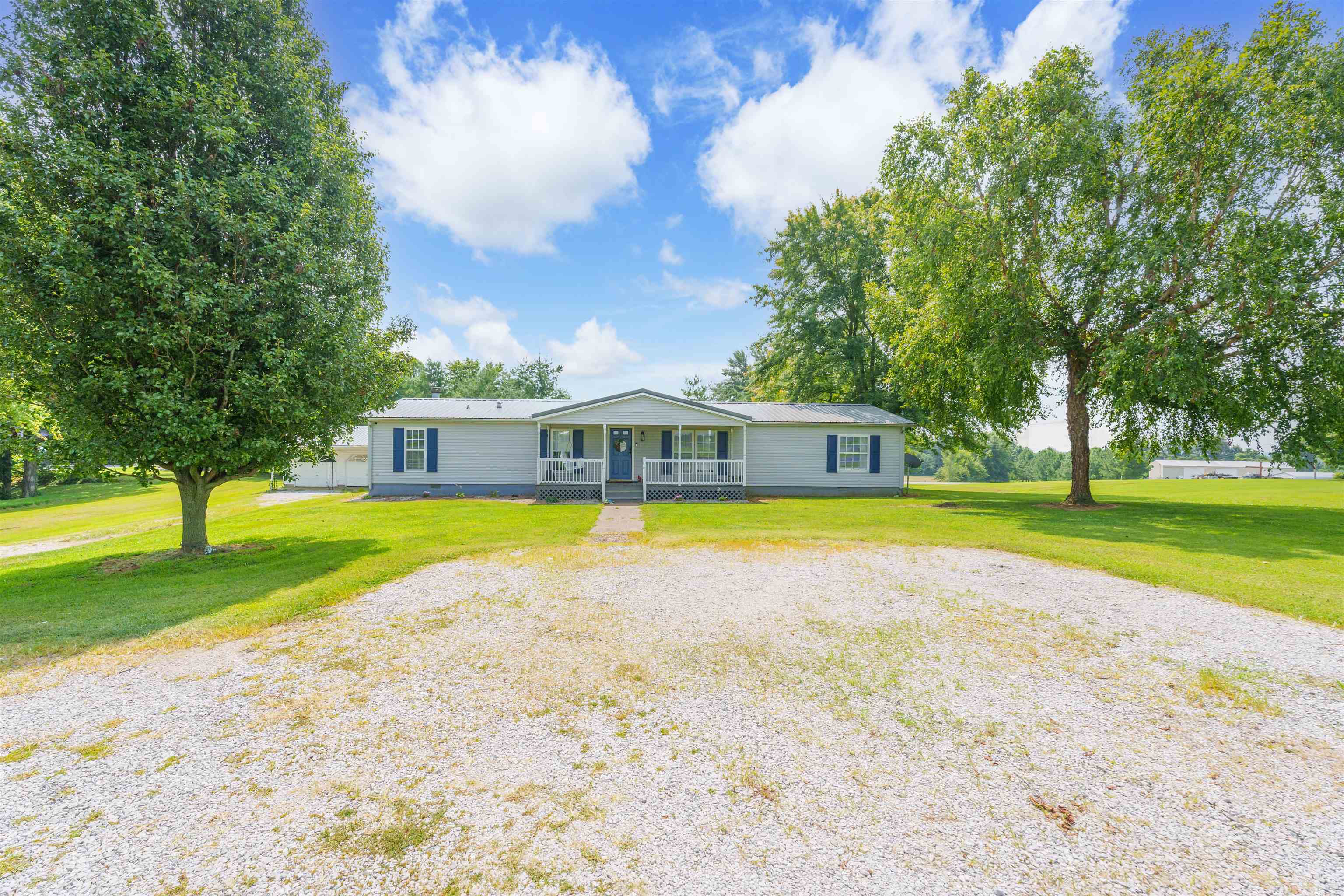 200 JW Bailey Rd., Calhoun, Kentucky 42327, 3 Bedrooms Bedrooms, ,2 BathroomsBathrooms,Single Family Residence,For Sale,JW Bailey Rd.,90204
