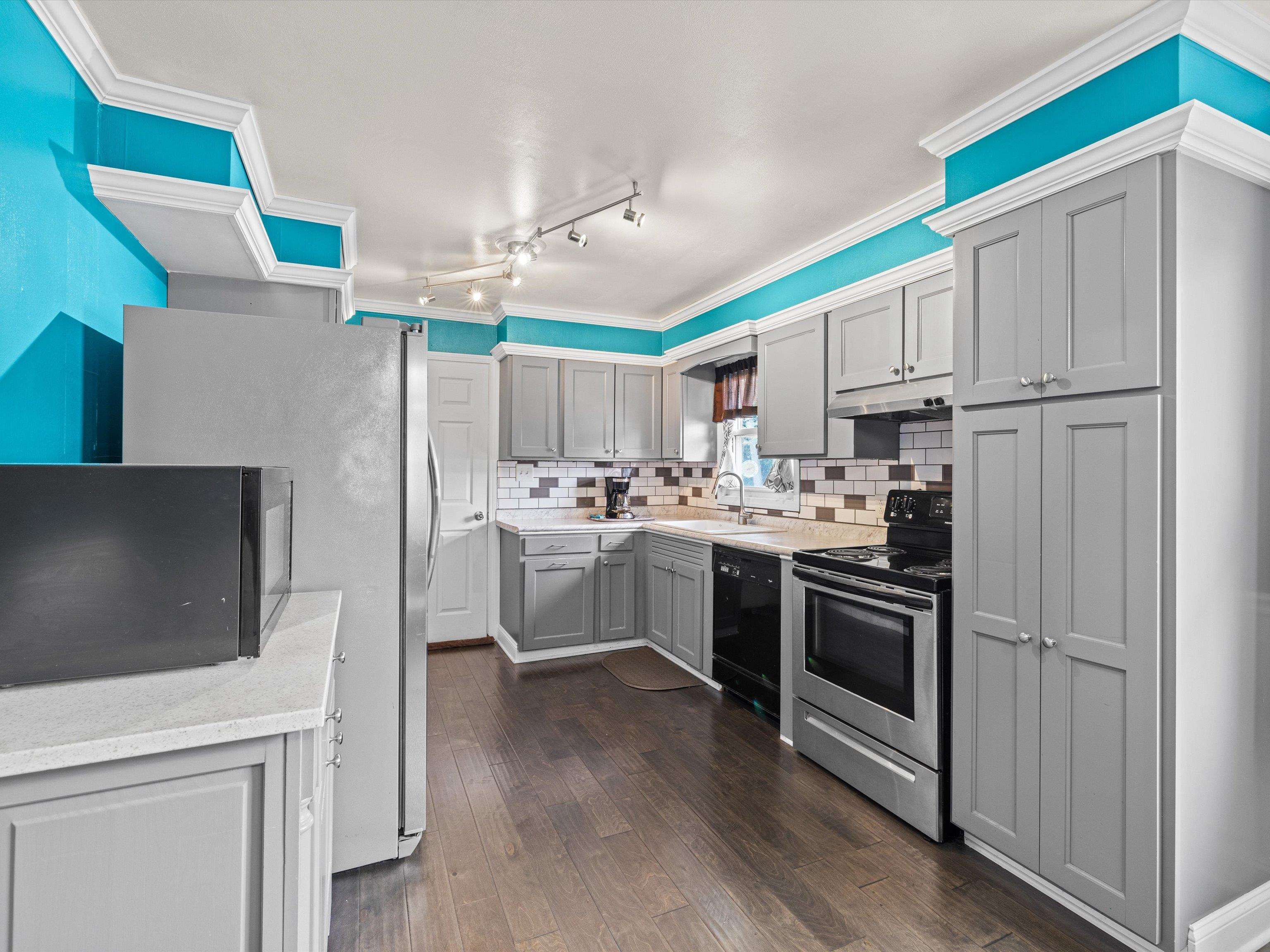 3114 Queens Way, Owensboro, Kentucky 42301, 3 Bedrooms Bedrooms, ,2 BathroomsBathrooms,Single Family Residence,For Sale,Queens Way,90207