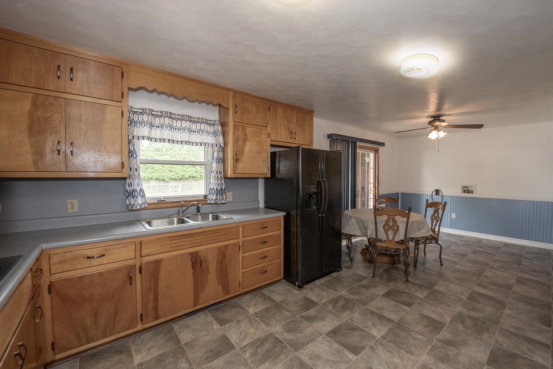 824 Charles Scott Drive, Owensboro, Kentucky 42303, 3 Bedrooms Bedrooms, ,1 BathroomBathrooms,Ranch,For Sale,Charles Scott Drive,90216