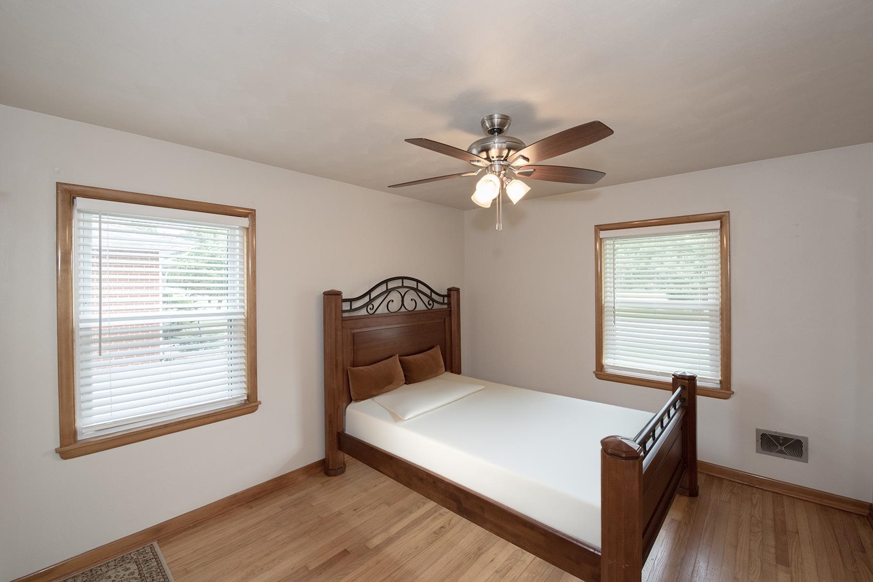 824 Charles Scott Drive, Owensboro, Kentucky 42303, 3 Bedrooms Bedrooms, ,1 BathroomBathrooms,Ranch,For Sale,Charles Scott Drive,90216