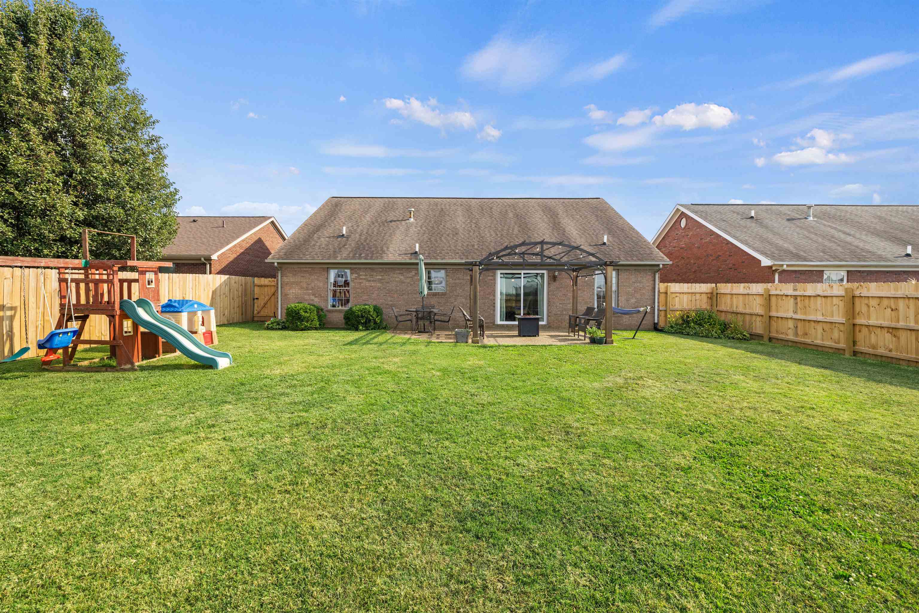 5365 Meadow Run, Owensboro, Kentucky 42301, 3 Bedrooms Bedrooms, ,2 BathroomsBathrooms,Ranch,For Sale,Meadow Run,90218