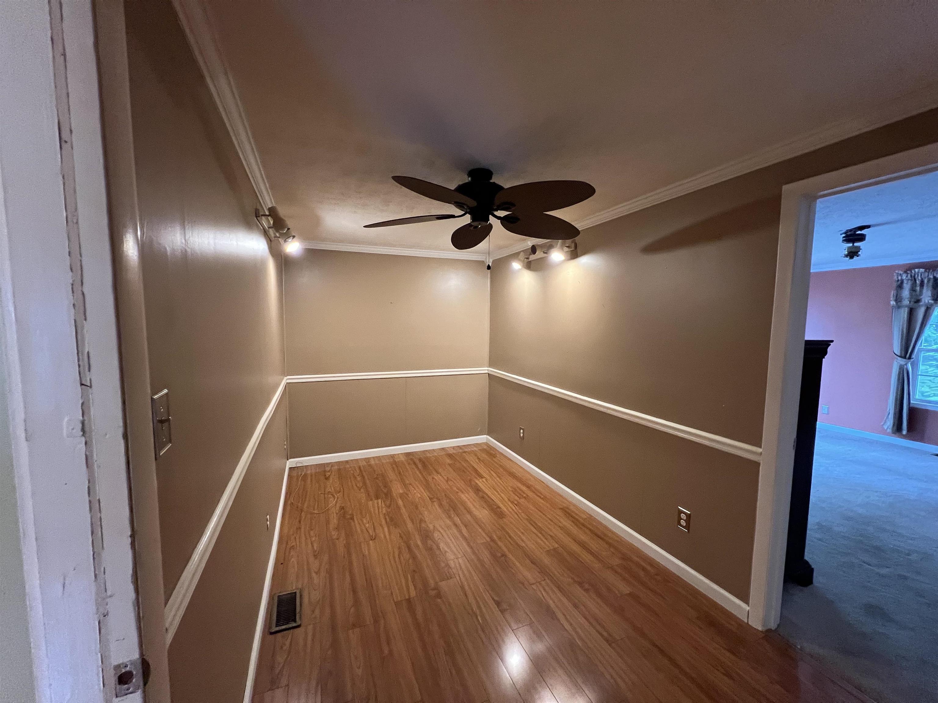 207 Allison Street, Greenville, Kentucky 42345, 2 Bedrooms Bedrooms, ,2 BathroomsBathrooms,Single Family Residence,For Sale,Allison Street,90221