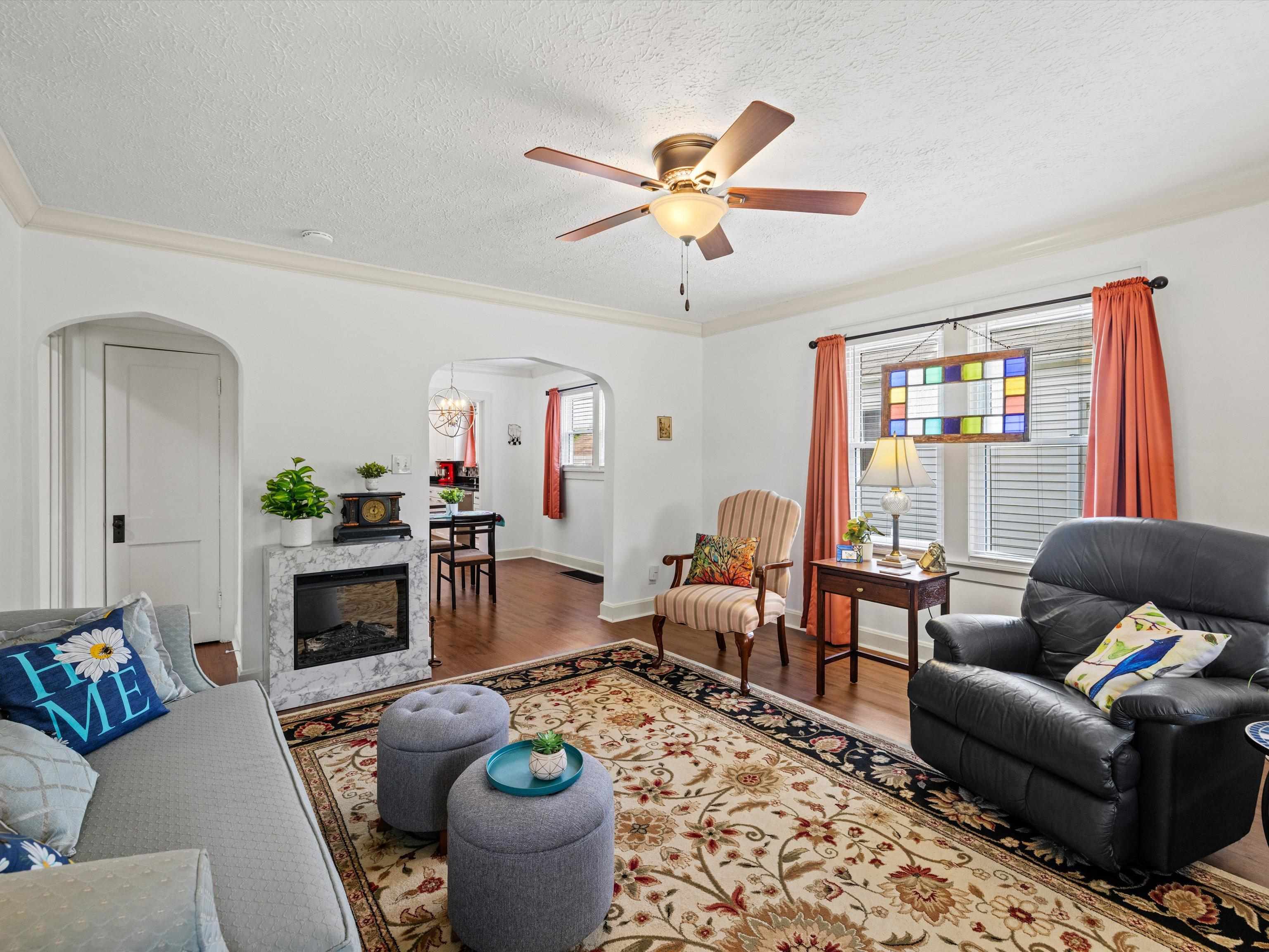1611 Parrish Avenue, Owensboro, Kentucky 42301, 2 Bedrooms Bedrooms, ,1 BathroomBathrooms,Single Family Residence,For Sale,Parrish Avenue,90224
