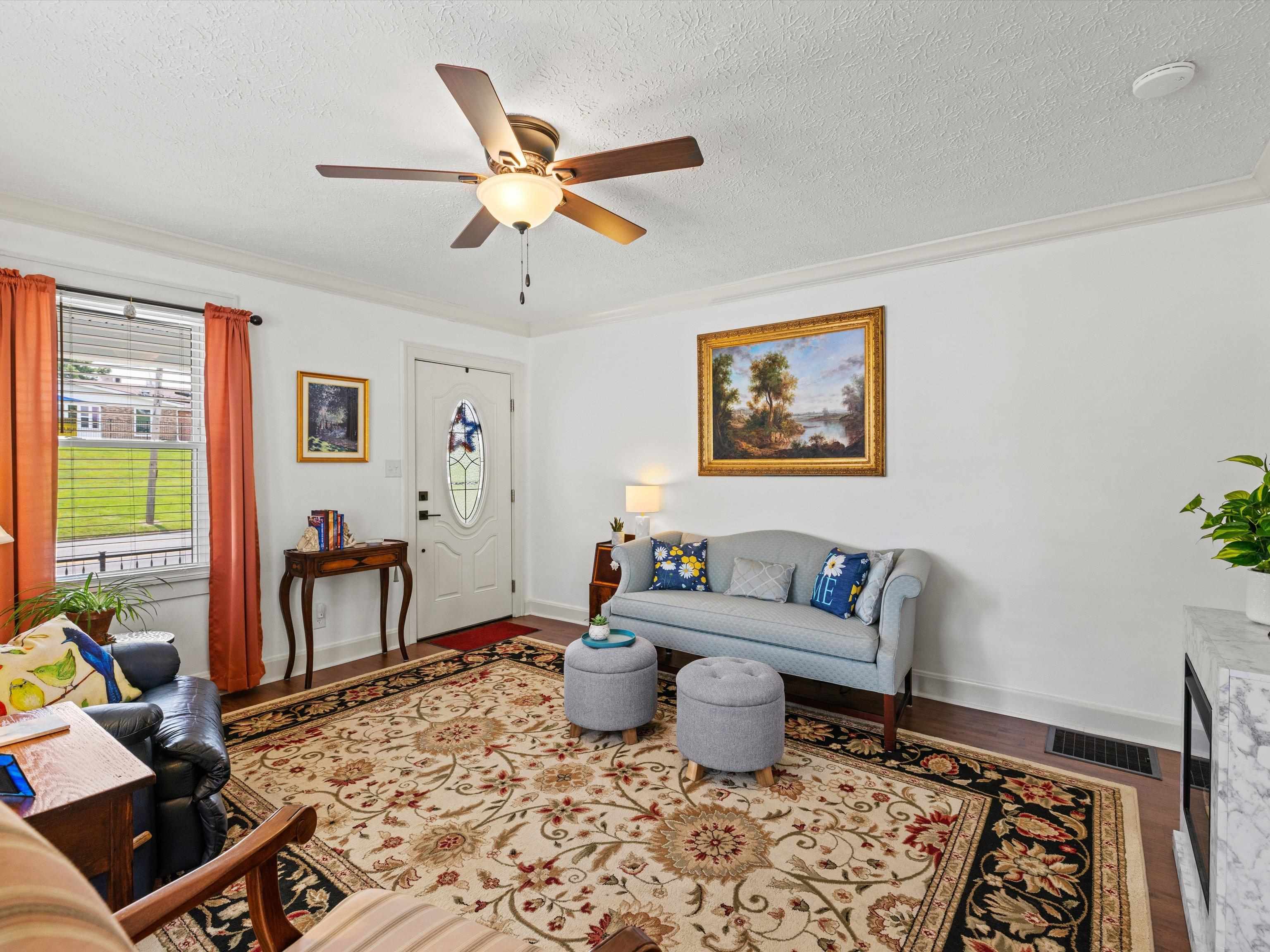 1611 Parrish Avenue, Owensboro, Kentucky 42301, 2 Bedrooms Bedrooms, ,1 BathroomBathrooms,Single Family Residence,For Sale,Parrish Avenue,90224