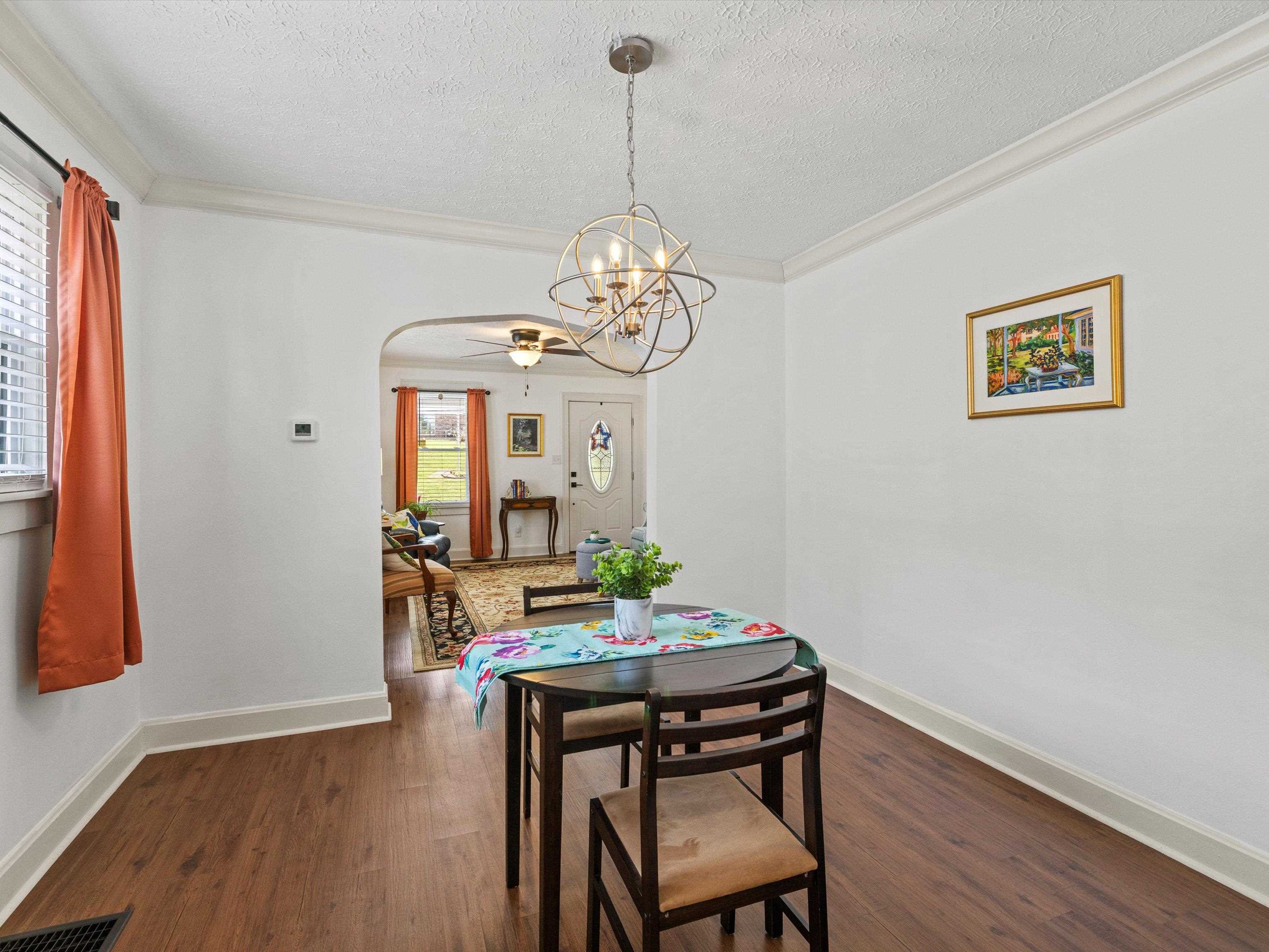 1611 Parrish Avenue, Owensboro, Kentucky 42301, 2 Bedrooms Bedrooms, ,1 BathroomBathrooms,Single Family Residence,For Sale,Parrish Avenue,90224