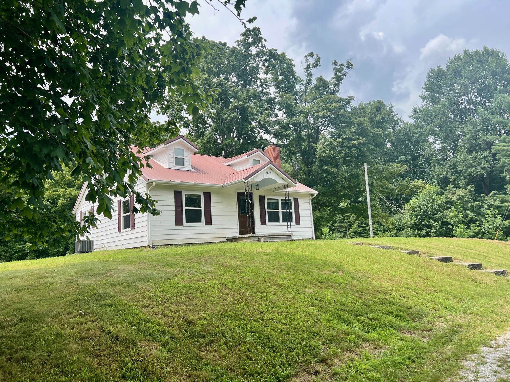 5823 State Route 1414, Hartford, Kentucky 42347, 3 Bedrooms Bedrooms, ,1 BathroomBathrooms,Single Family Residence,For Sale,State Route 1414,90226