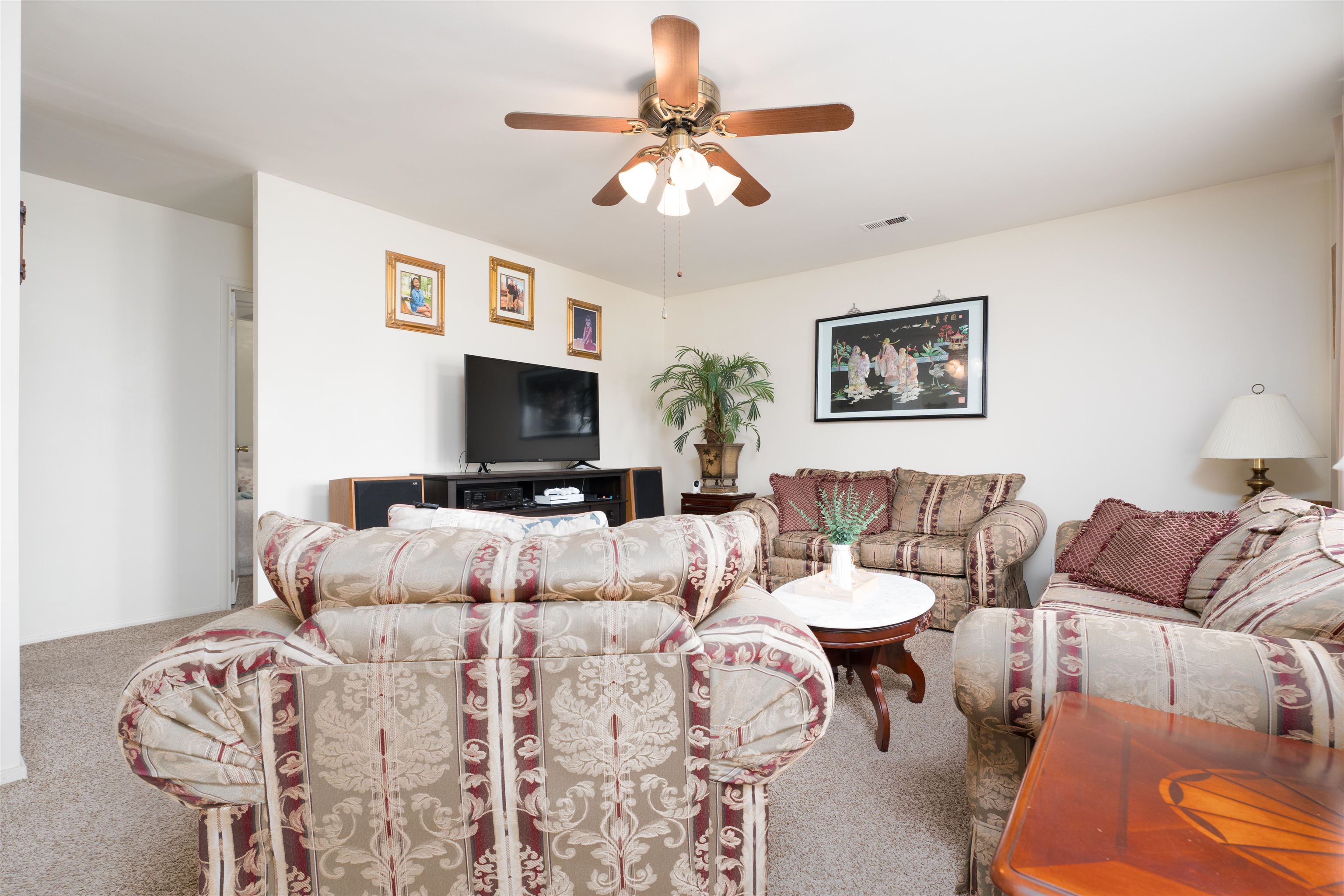 3118 Ridgewood Street, Owensboro, Kentucky 42301, 3 Bedrooms Bedrooms, ,1 BathroomBathrooms,Single Family Residence,For Sale,Ridgewood Street,90228