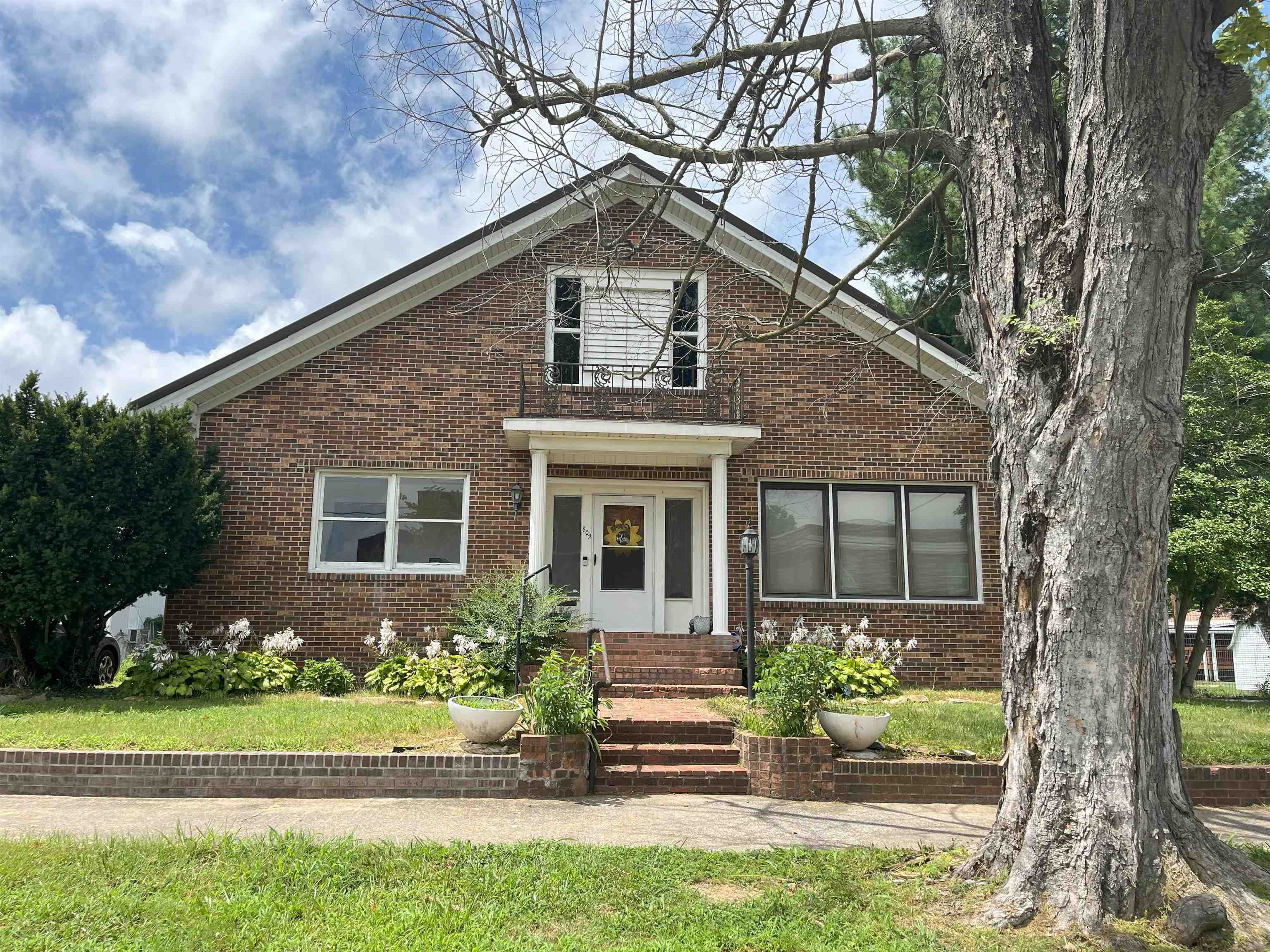 809 Adams street, Sturgis, Kentucky 42459, 3 Bedrooms Bedrooms, ,1 BathroomBathrooms,Single Family Residence,For Sale,Adams street,90229