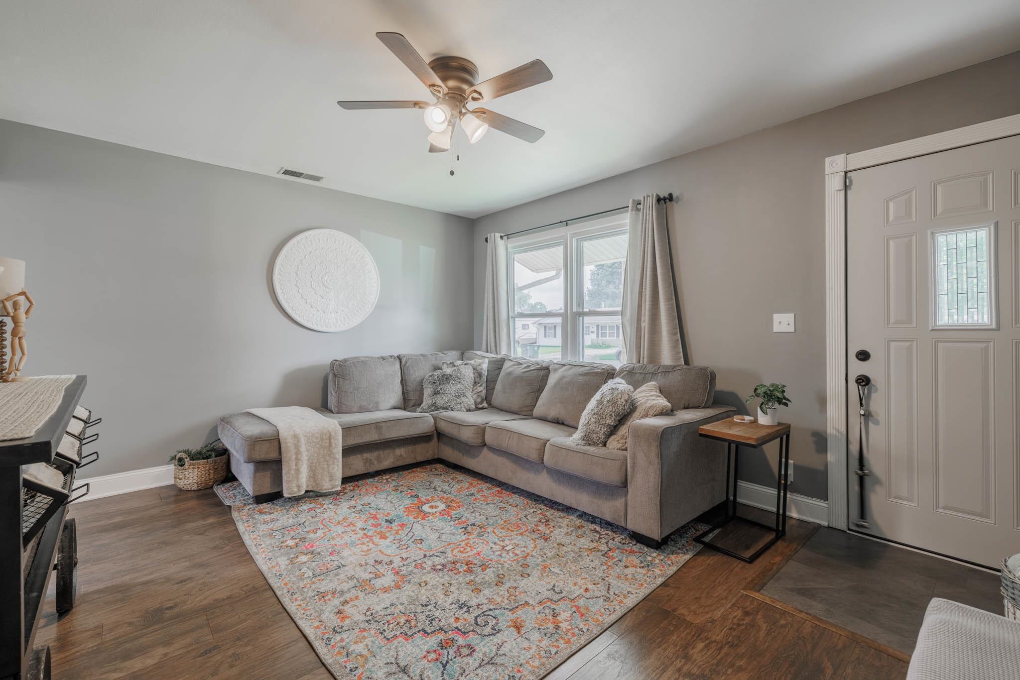 664 Fargo Street, Owensboro, Kentucky 42301, 3 Bedrooms Bedrooms, ,1 BathroomBathrooms,Single Family Residence,For Sale,Fargo Street,90230