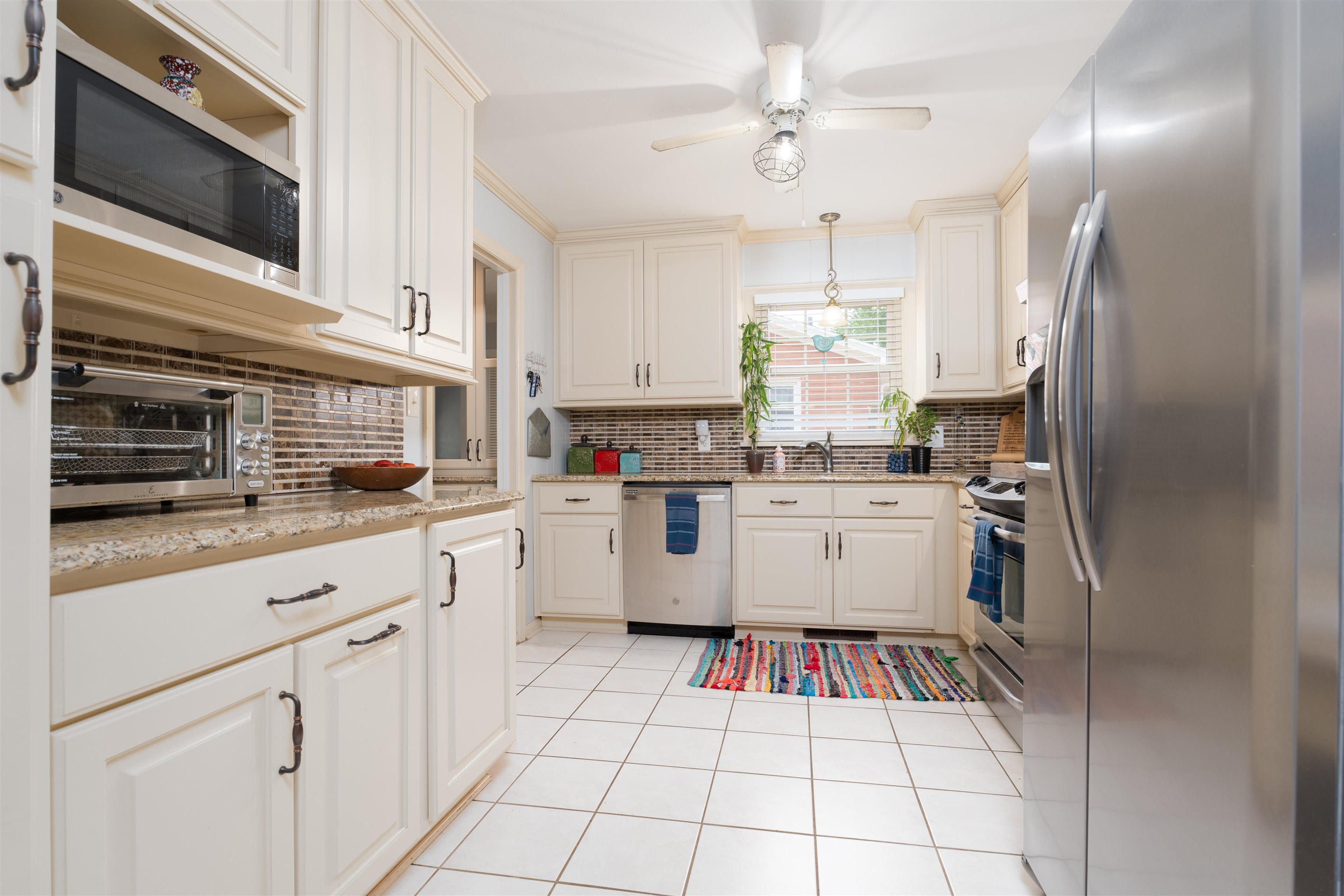 3204 Queens Way, Owensboro, Kentucky 42301, 3 Bedrooms Bedrooms, ,2 BathroomsBathrooms,Single Family Residence,For Sale,Queens Way,90231