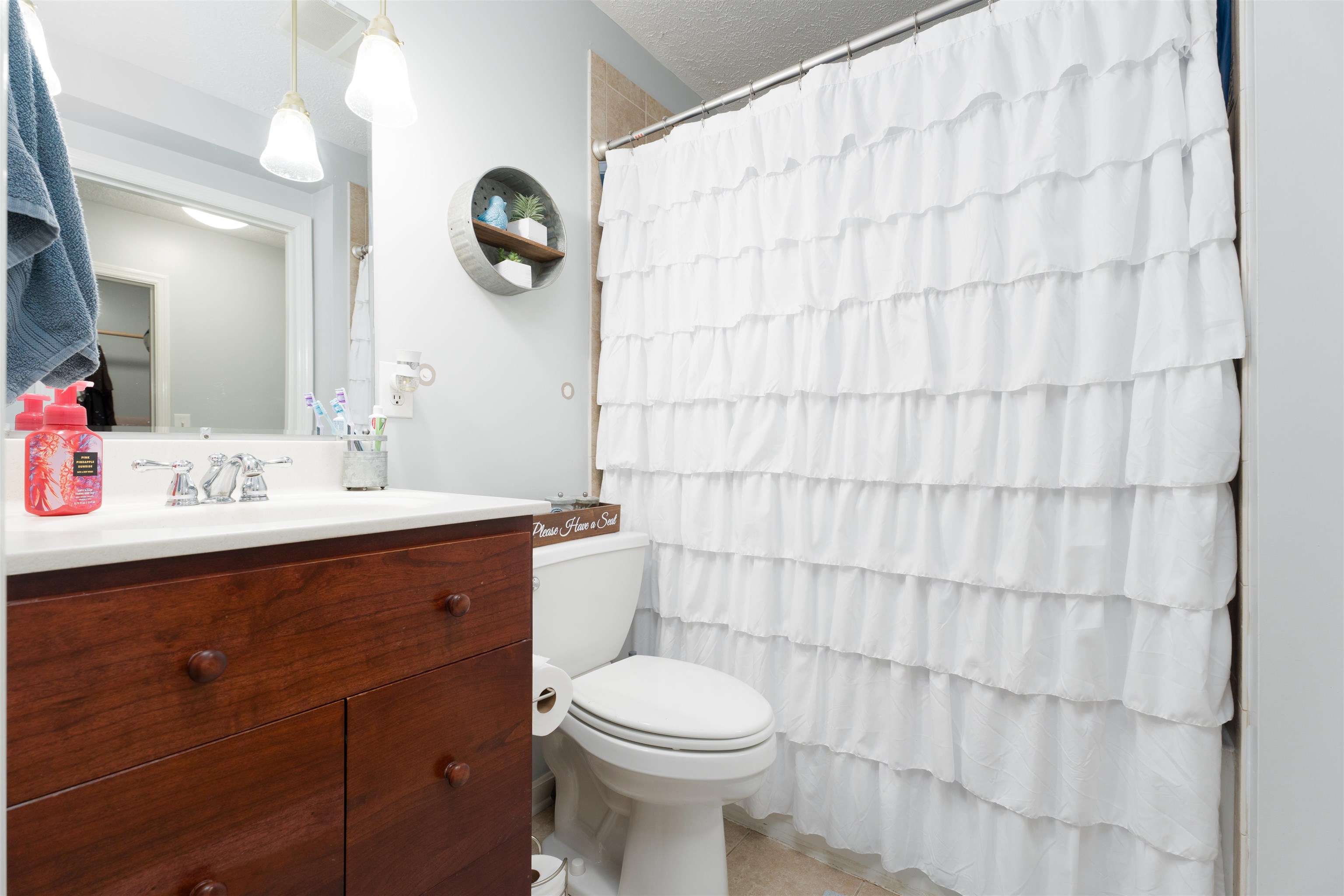 3204 Queens Way, Owensboro, Kentucky 42301, 3 Bedrooms Bedrooms, ,2 BathroomsBathrooms,Single Family Residence,For Sale,Queens Way,90231
