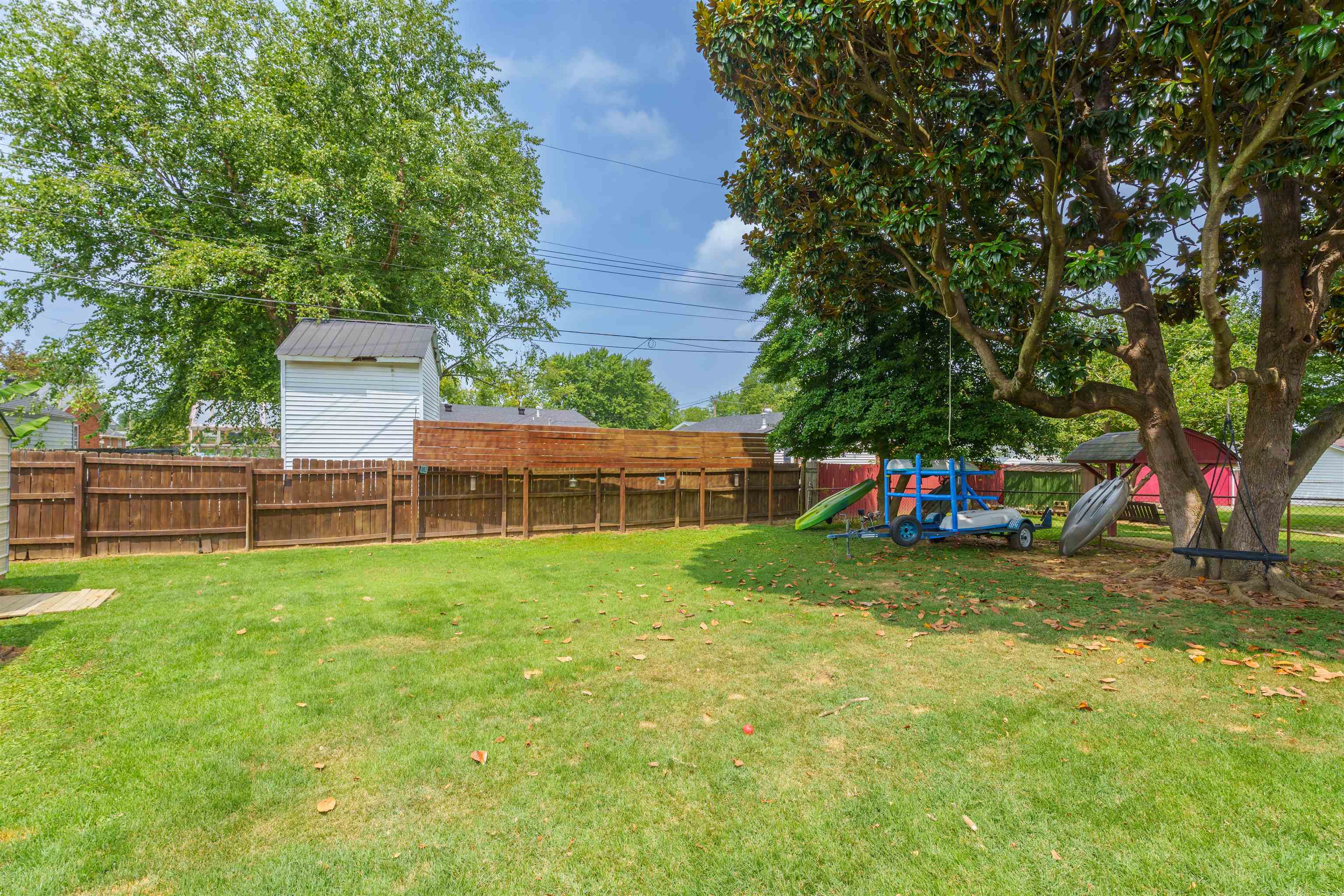 3204 Queens Way, Owensboro, Kentucky 42301, 3 Bedrooms Bedrooms, ,2 BathroomsBathrooms,Single Family Residence,For Sale,Queens Way,90231