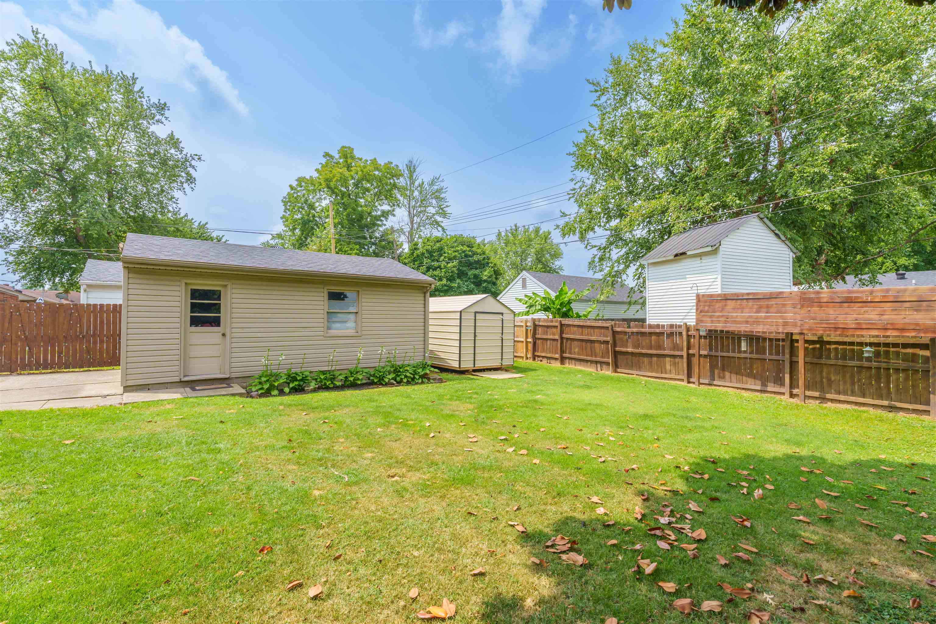 3204 Queens Way, Owensboro, Kentucky 42301, 3 Bedrooms Bedrooms, ,2 BathroomsBathrooms,Single Family Residence,For Sale,Queens Way,90231
