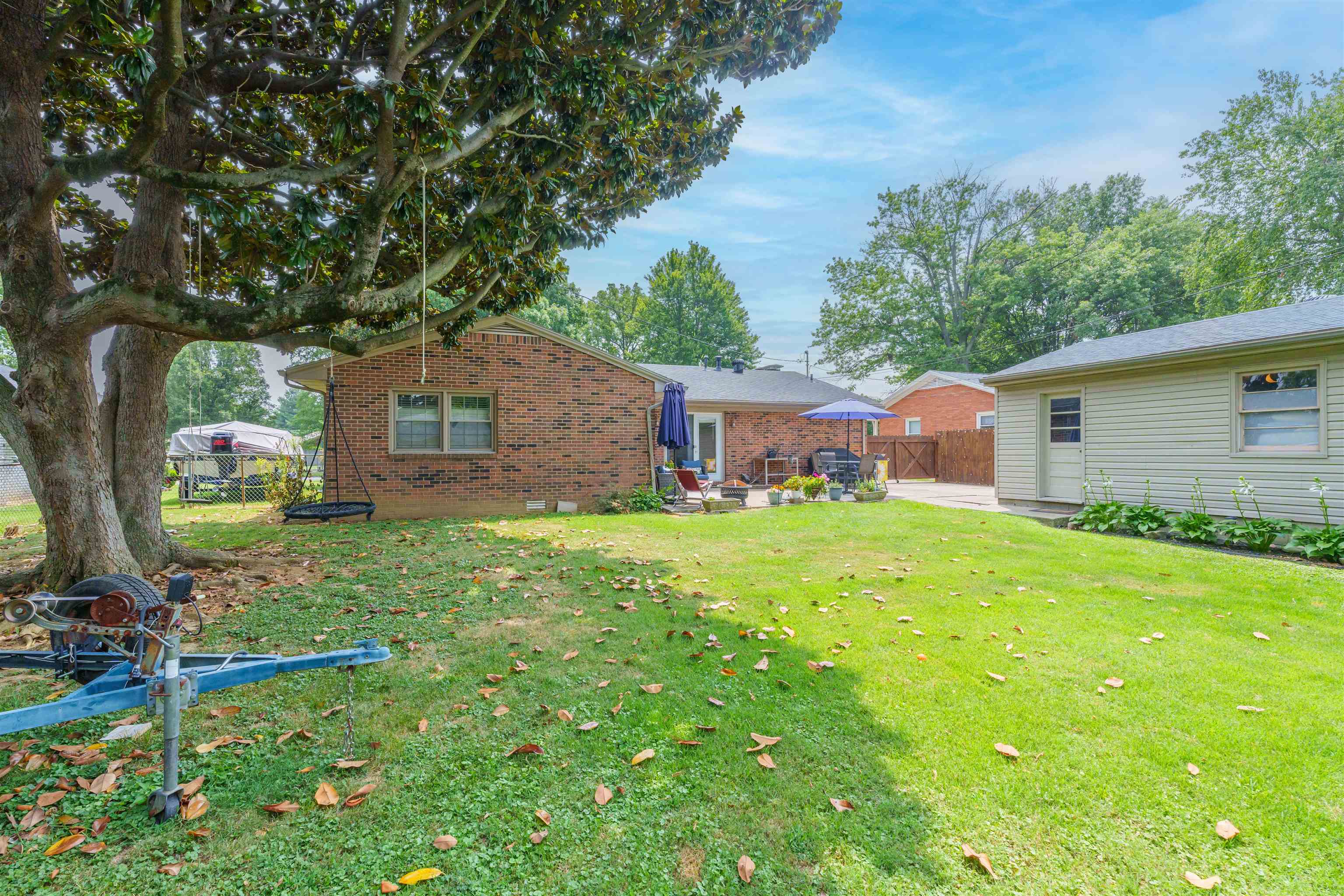 3204 Queens Way, Owensboro, Kentucky 42301, 3 Bedrooms Bedrooms, ,2 BathroomsBathrooms,Single Family Residence,For Sale,Queens Way,90231