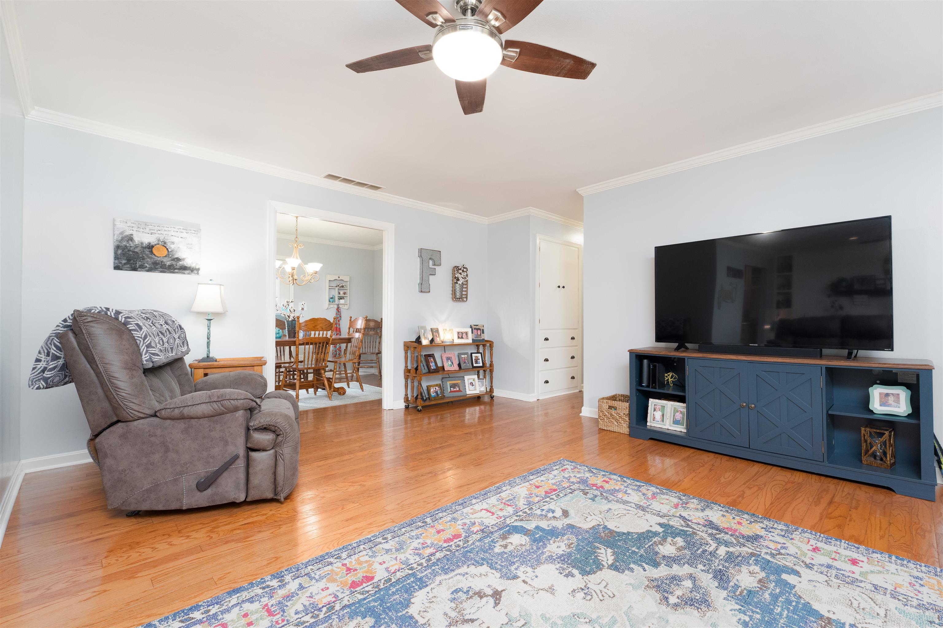 3204 Queens Way, Owensboro, Kentucky 42301, 3 Bedrooms Bedrooms, ,2 BathroomsBathrooms,Single Family Residence,For Sale,Queens Way,90231
