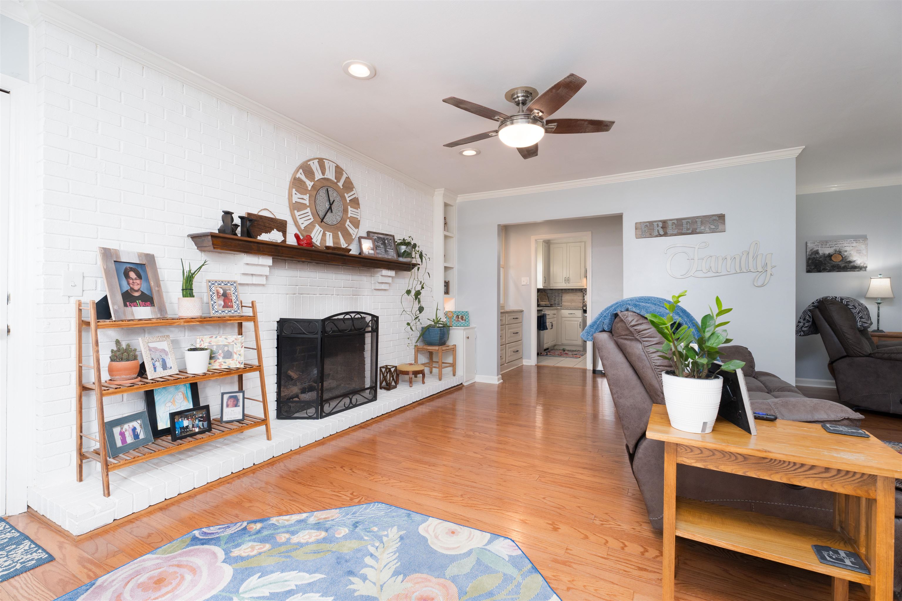 3204 Queens Way, Owensboro, Kentucky 42301, 3 Bedrooms Bedrooms, ,2 BathroomsBathrooms,Single Family Residence,For Sale,Queens Way,90231