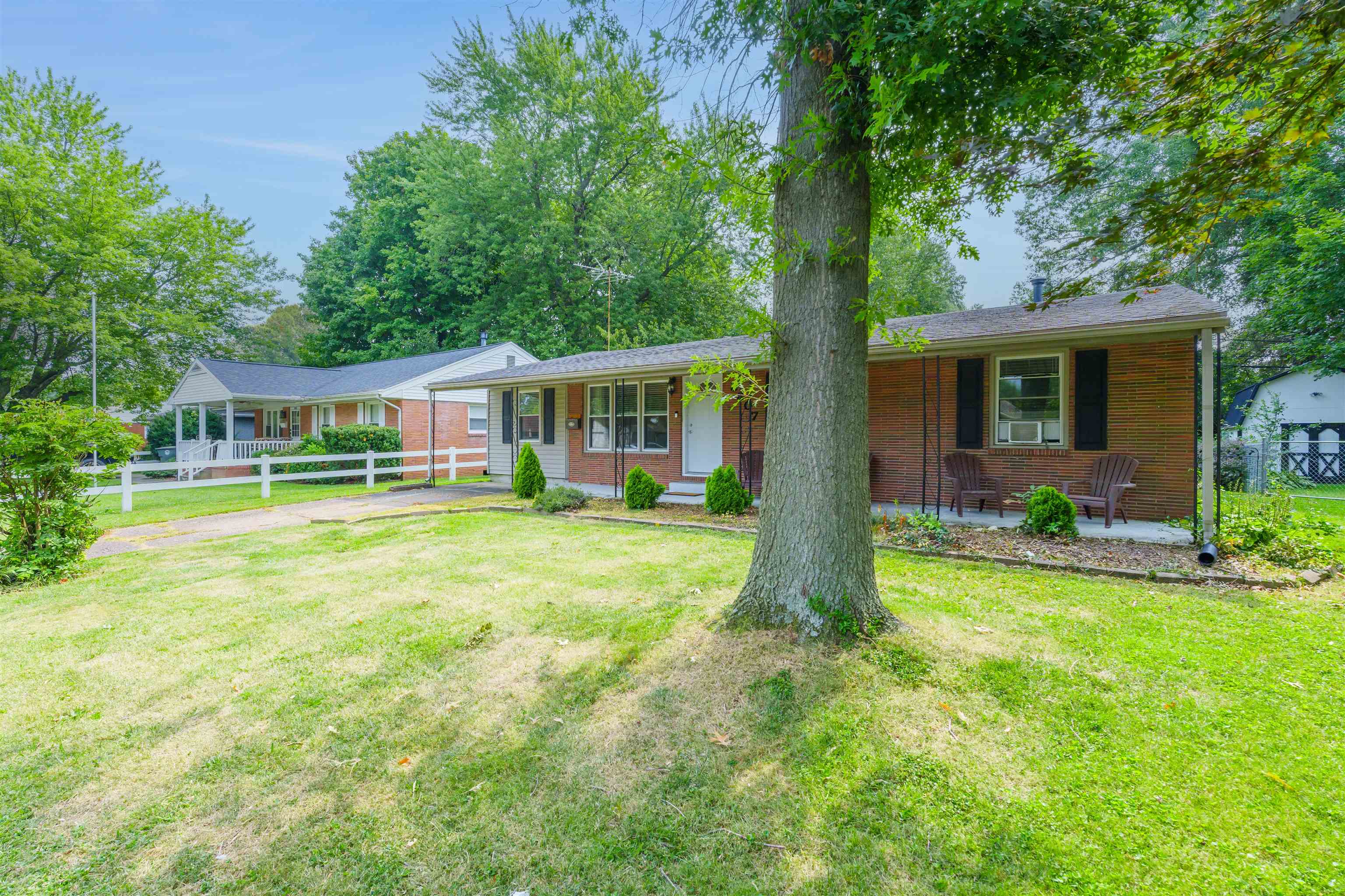 3807 Steele Drive, Owensboro, Kentucky 42303, 4 Bedrooms Bedrooms, ,1 BathroomBathrooms,Single Family Residence,For Sale,Steele Drive,90232