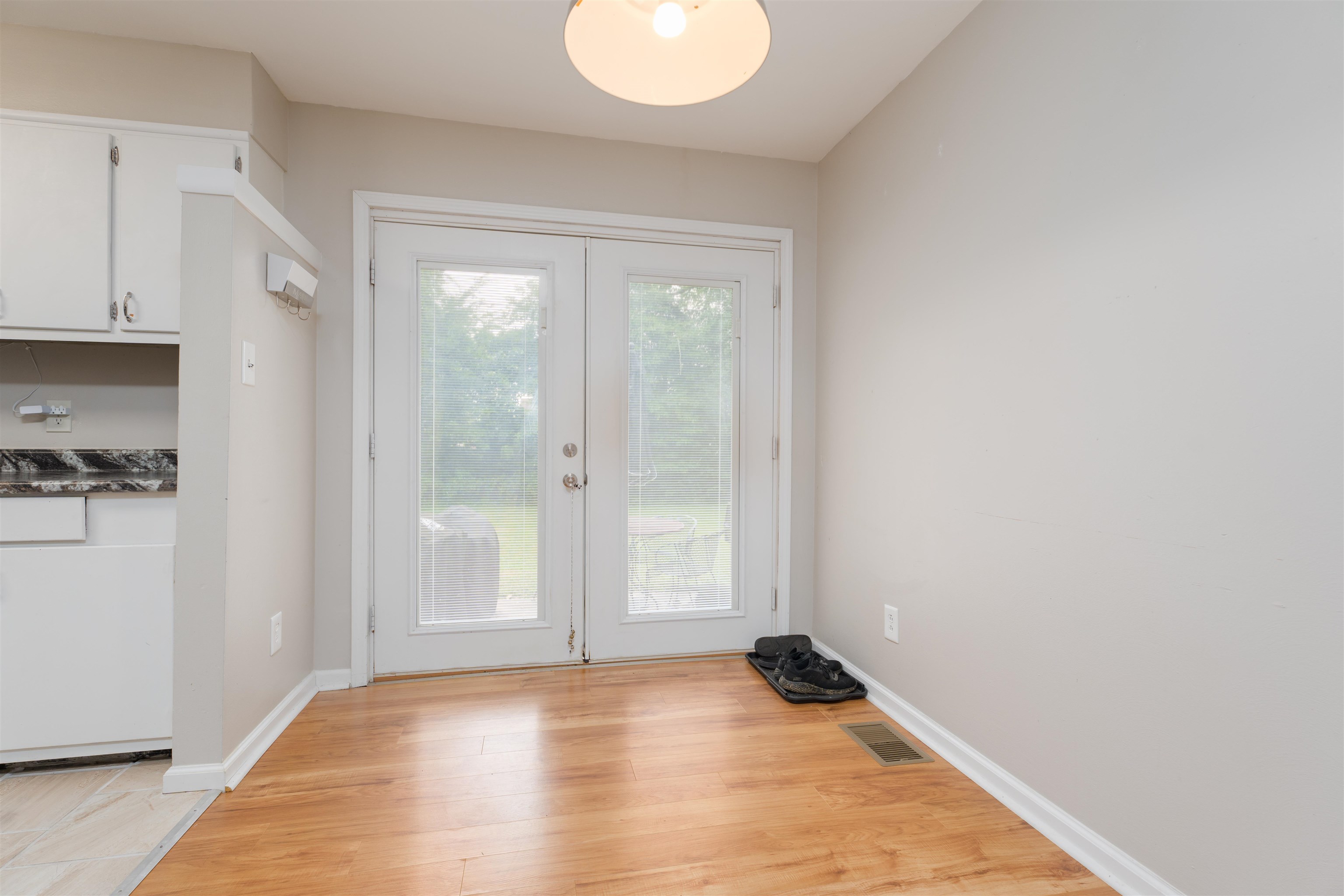 3807 Steele Drive, Owensboro, Kentucky 42303, 4 Bedrooms Bedrooms, ,1 BathroomBathrooms,Single Family Residence,For Sale,Steele Drive,90232