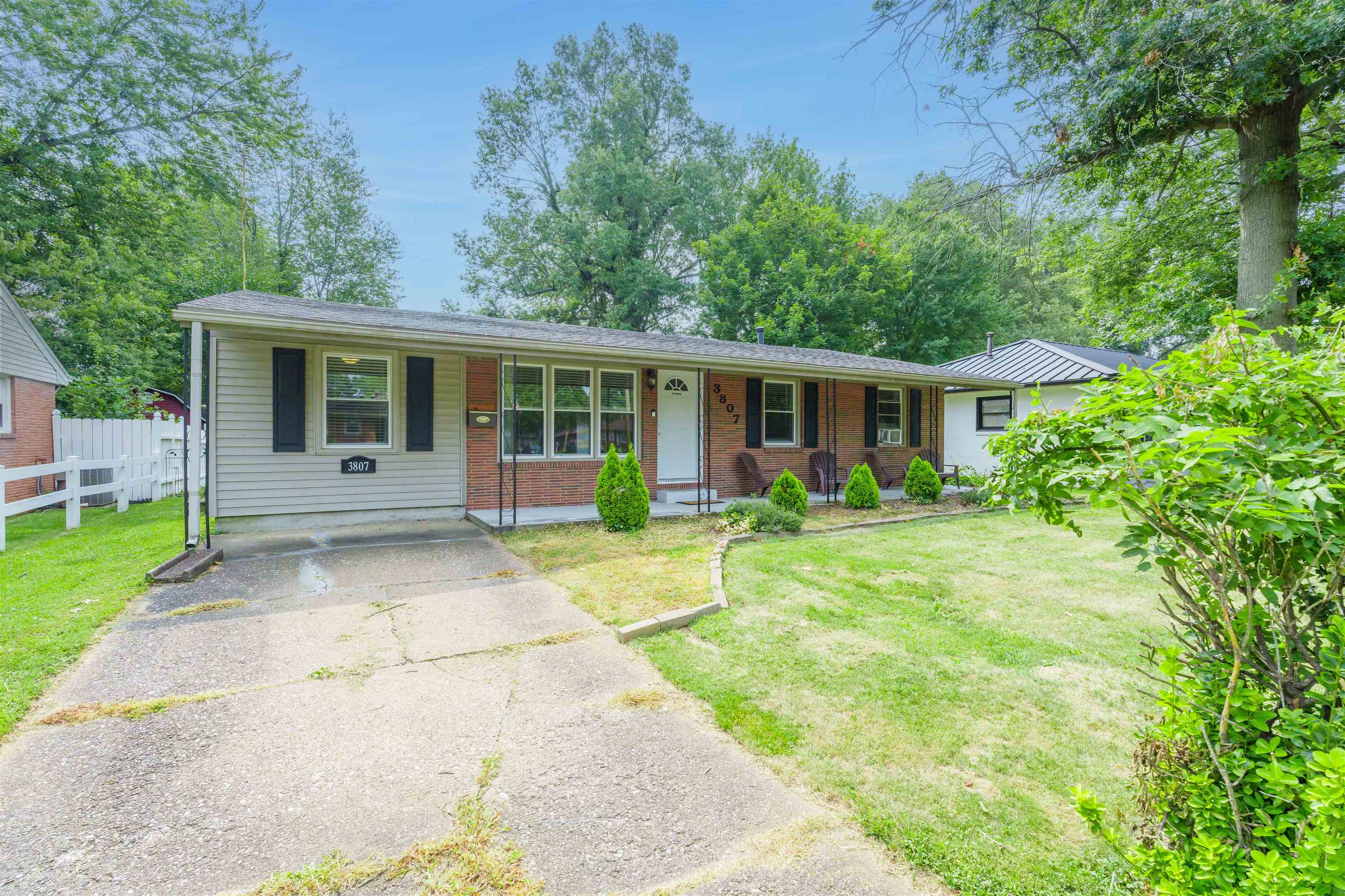3807 Steele Drive, Owensboro, Kentucky 42303, 4 Bedrooms Bedrooms, ,1 BathroomBathrooms,Single Family Residence,For Sale,Steele Drive,90232