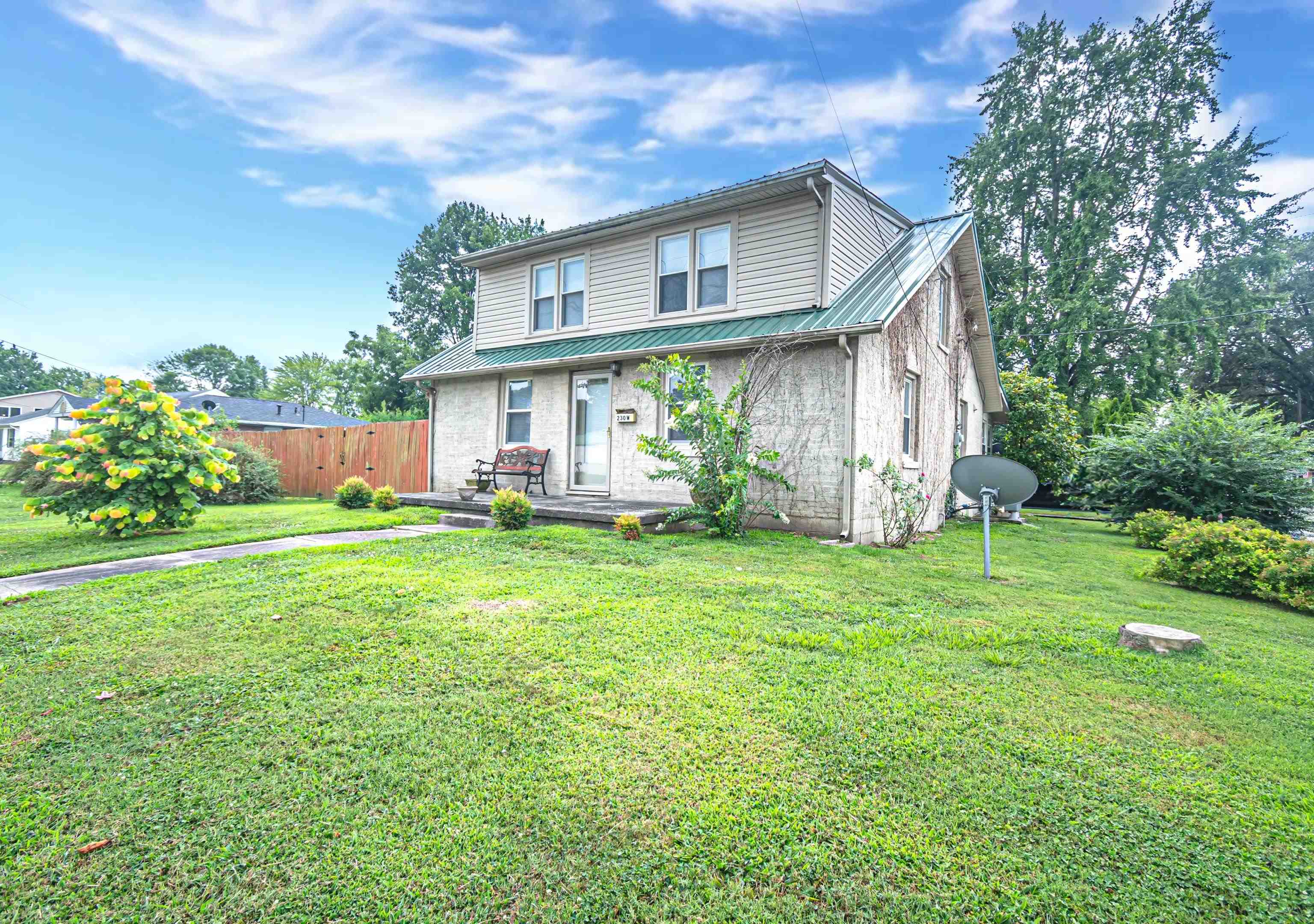 230 Byers Avenue, Owensboro, Kentucky 42303, 4 Bedrooms Bedrooms, ,2 BathroomsBathrooms,Single Family Residence,For Sale,Byers Avenue,90236