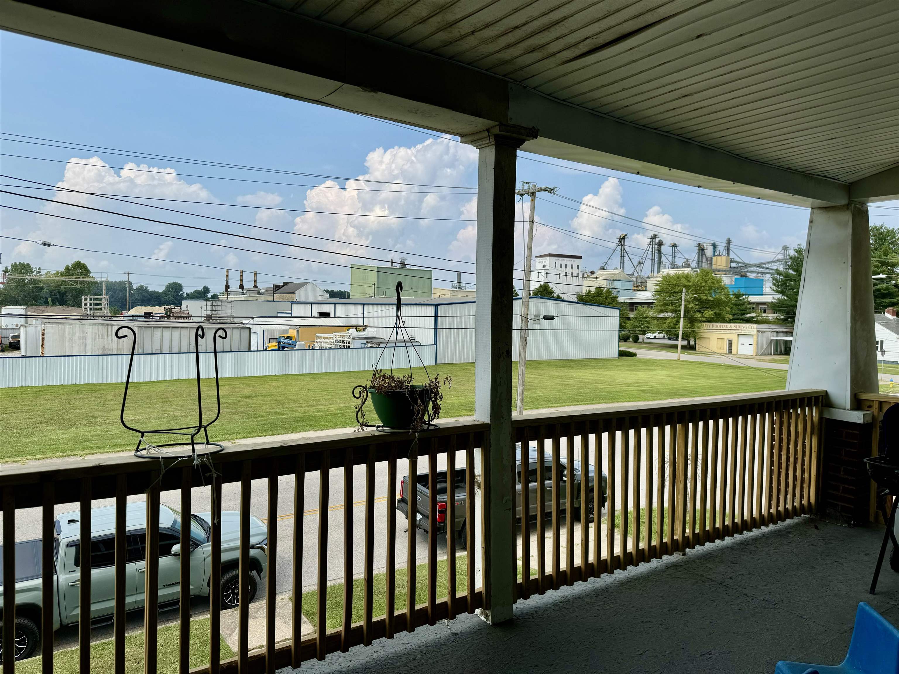 706 3rd St., Owensboro, Kentucky 42303, 4 Bedrooms Bedrooms, ,2 BathroomsBathrooms,Duplex,For Sale,3rd St.,90239