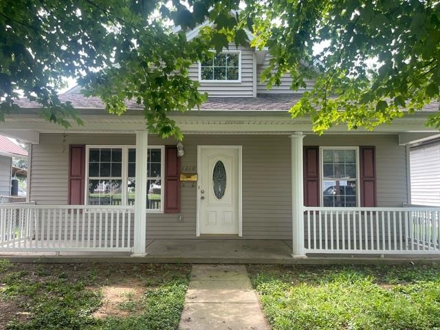 1216 4th Street, Owensboro, Kentucky 42301, 3 Bedrooms Bedrooms, ,2 BathroomsBathrooms,Single Family Residence,For Sale,4th Street,90242