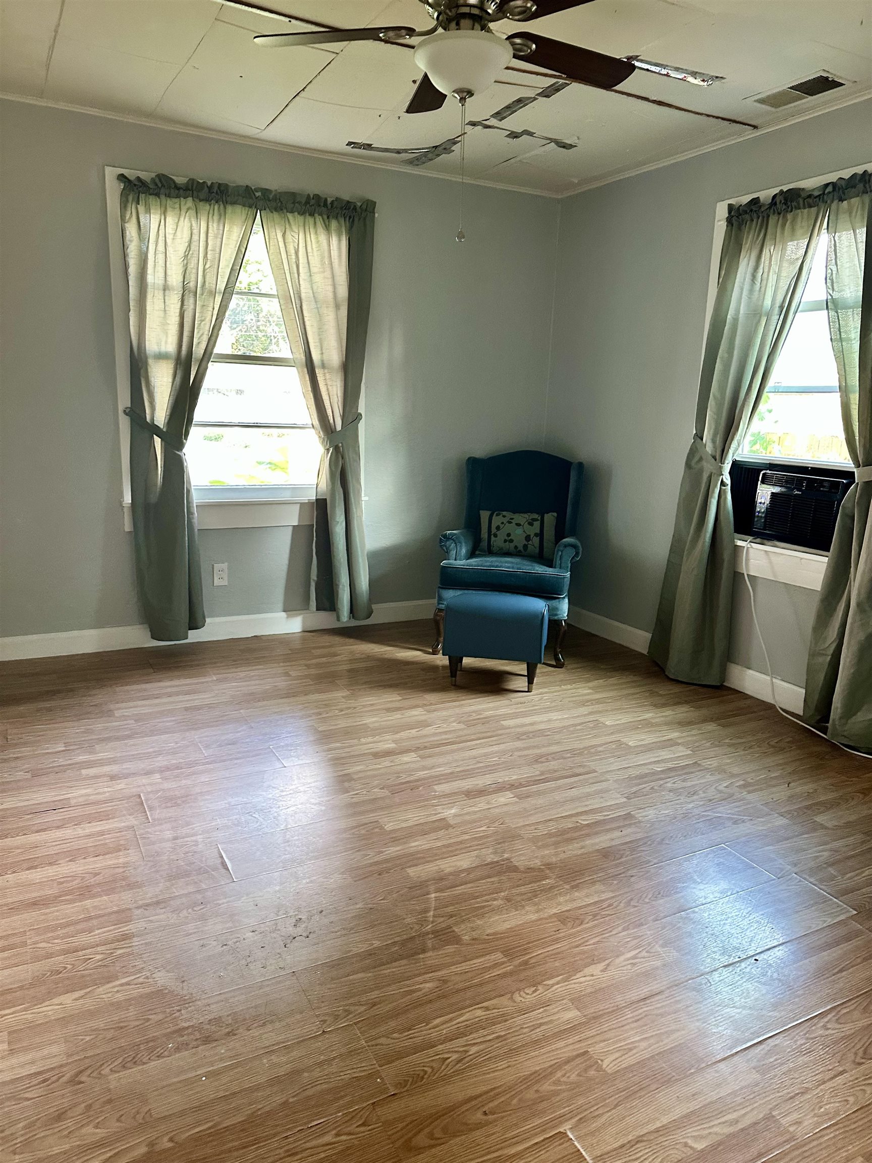 604 Jackson St, Owensboro, Kentucky 42303-5002, 2 Bedrooms Bedrooms, ,1 BathroomBathrooms,Single Family Residence,For Sale,Jackson St,90244